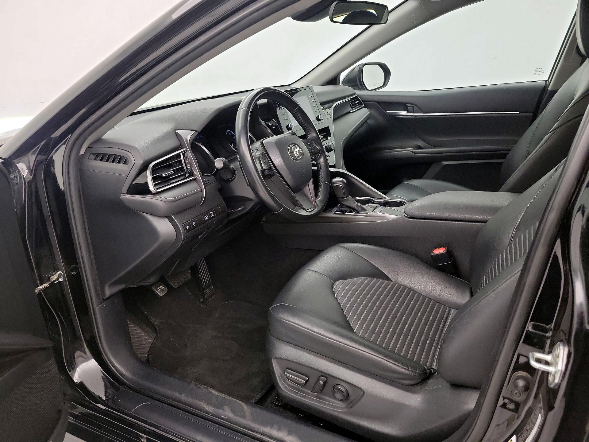 Thumbnail: 2023 Toyota Camry - 11