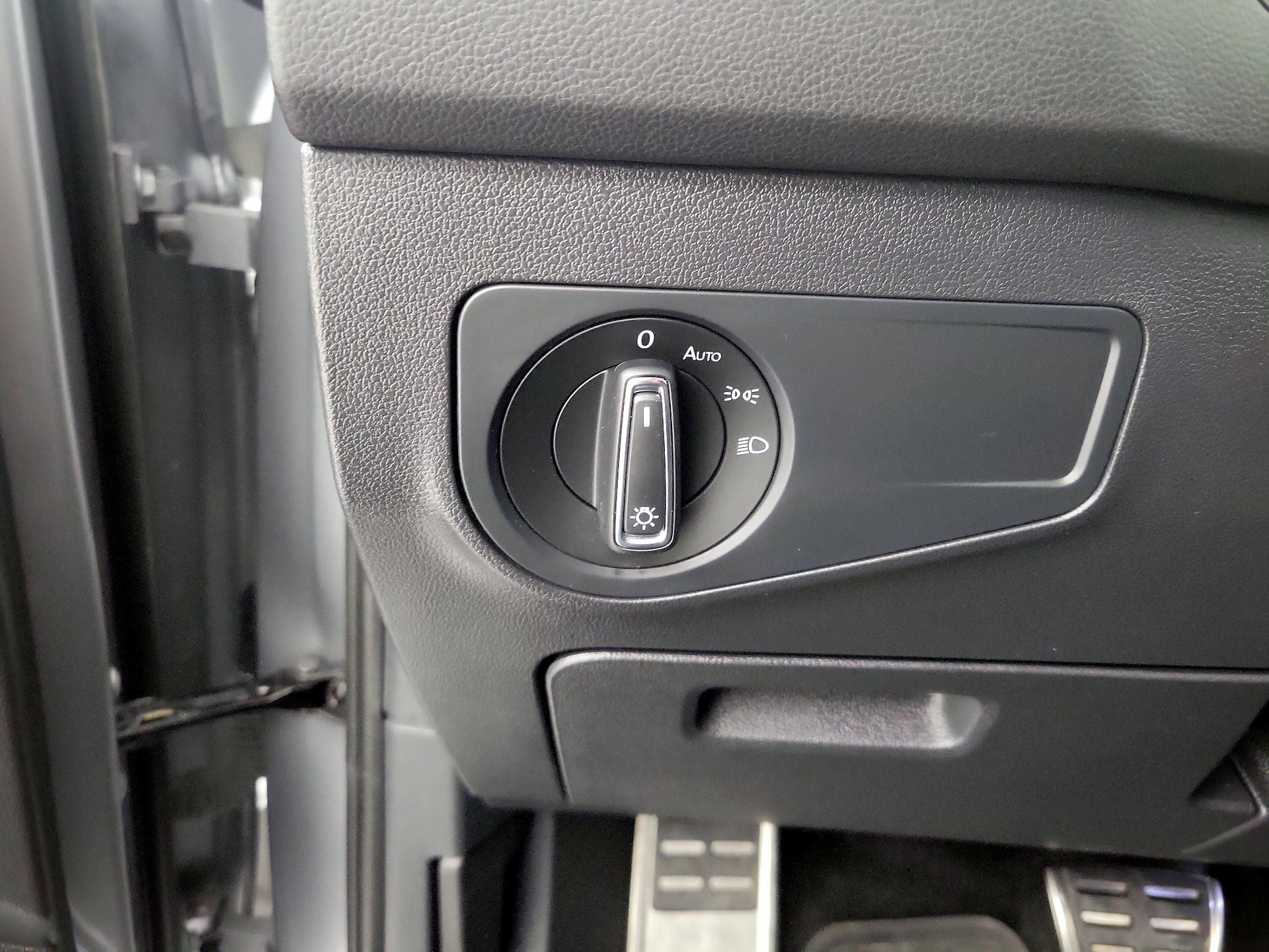 Thumbnail: 2024 Volkswagen Tiguan - 13