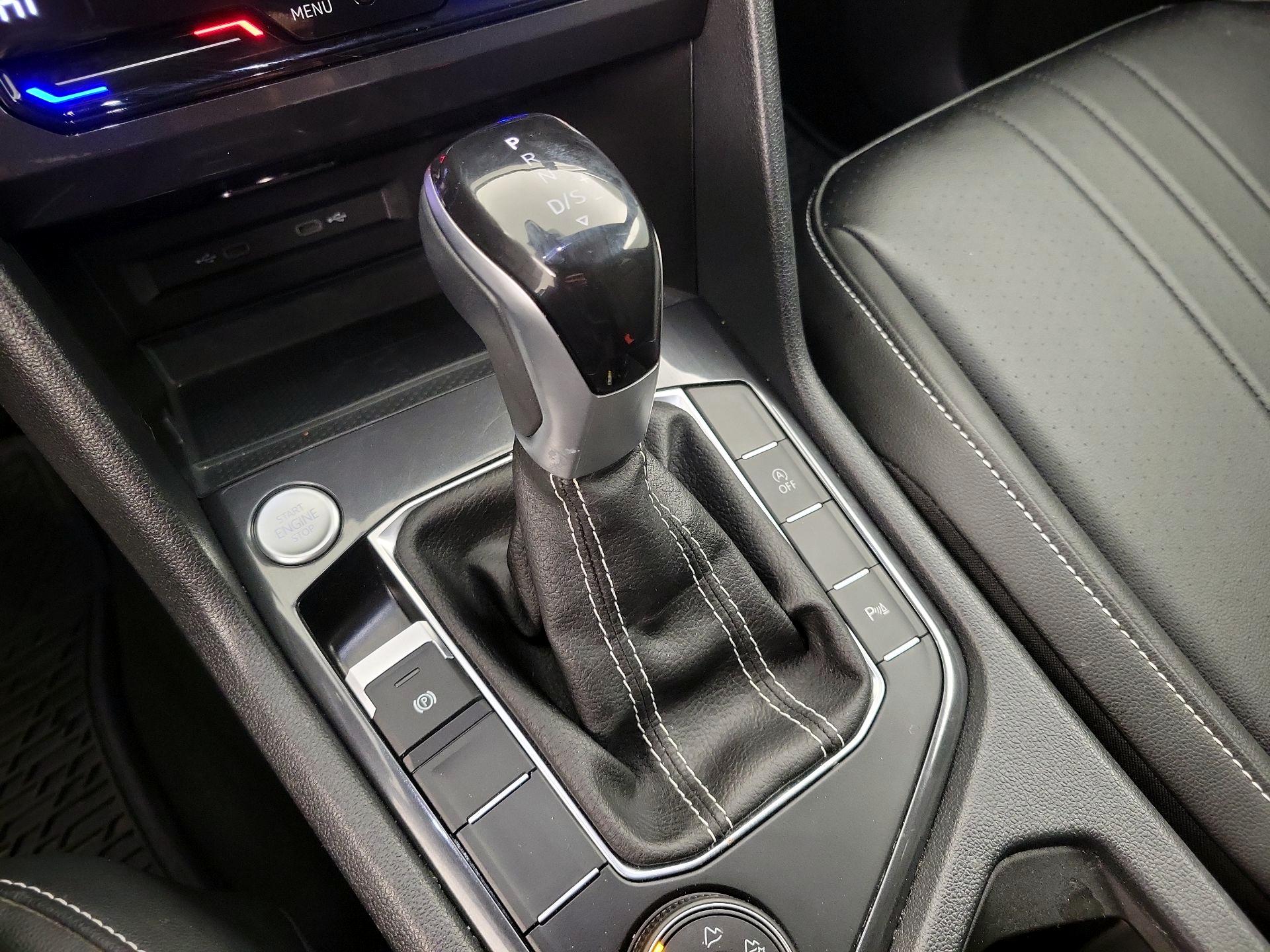 Thumbnail: 2024 Volkswagen Tiguan - 17