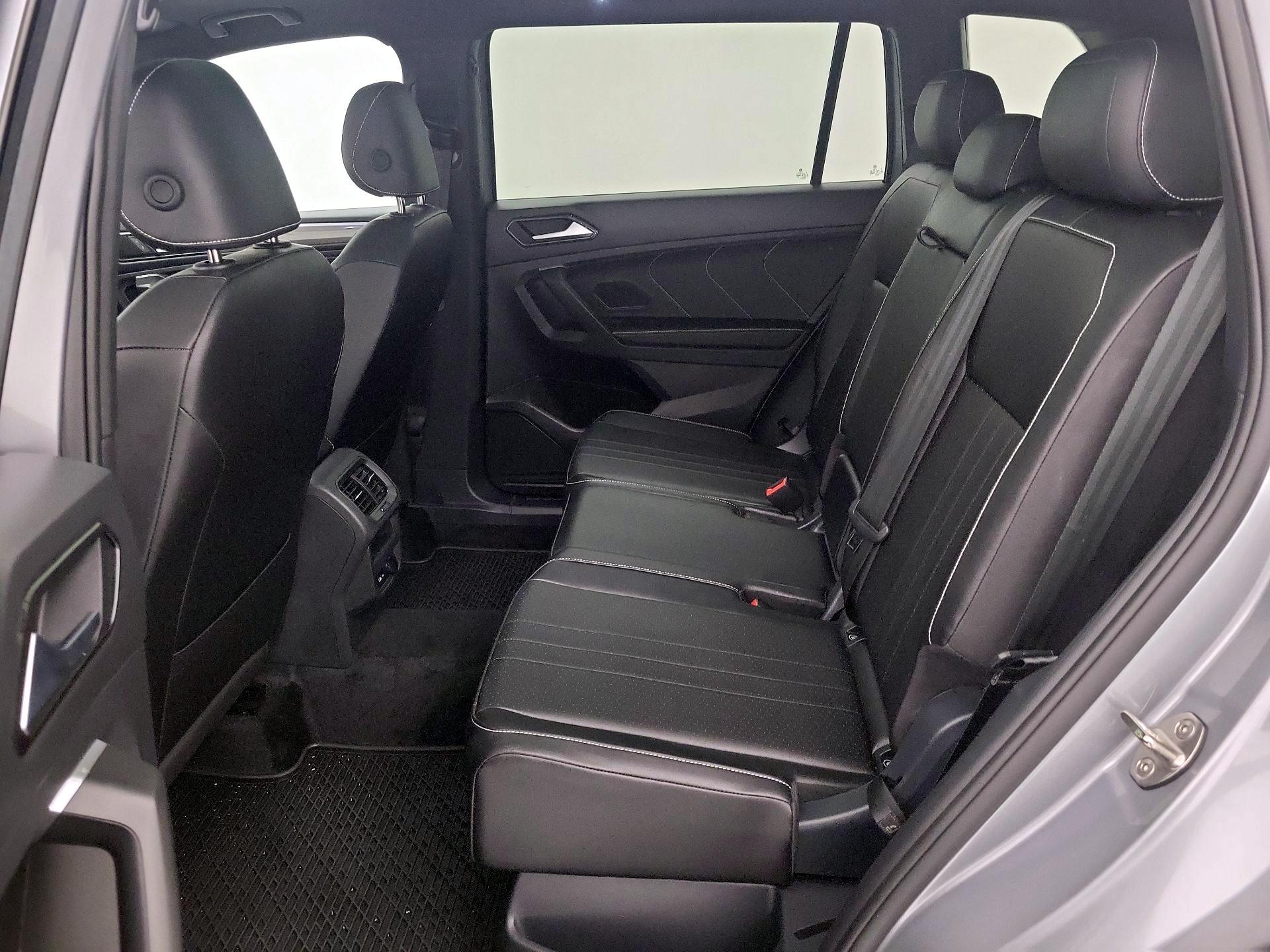 Thumbnail: 2024 Volkswagen Tiguan - 20