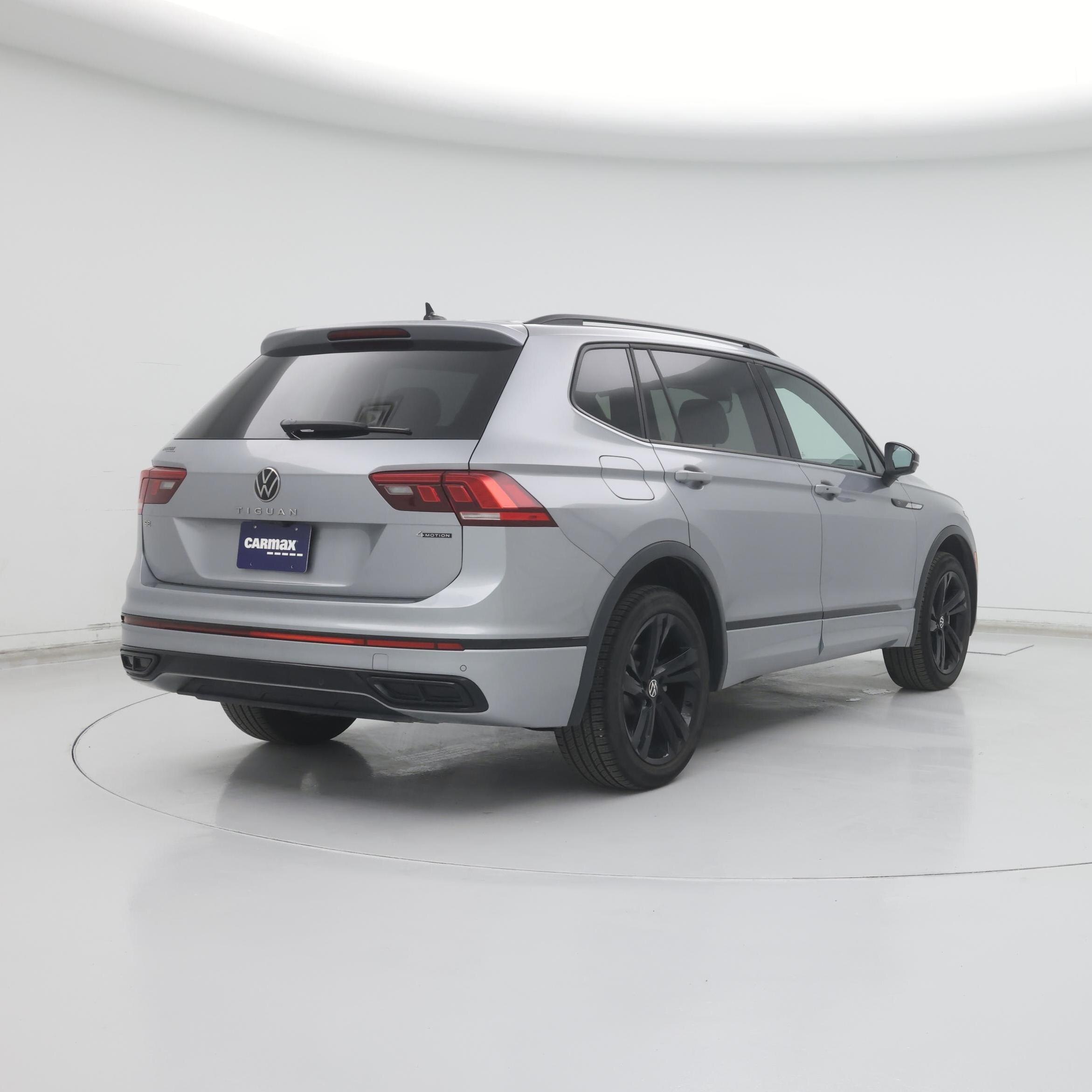 Thumbnail: 2024 Volkswagen Tiguan - 8