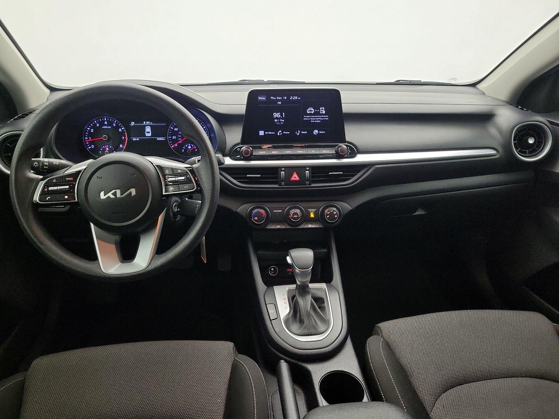 Thumbnail: 2023 Kia Forte - 9