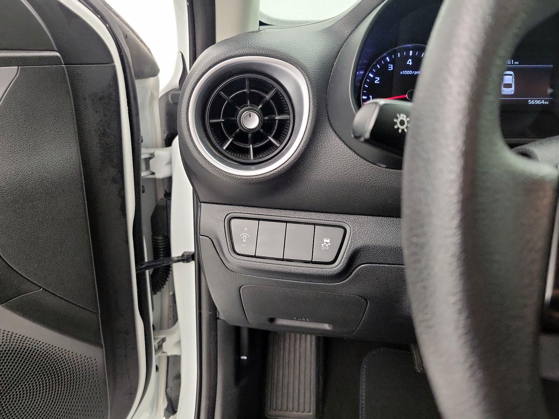 Thumbnail: 2023 Kia Forte - 13