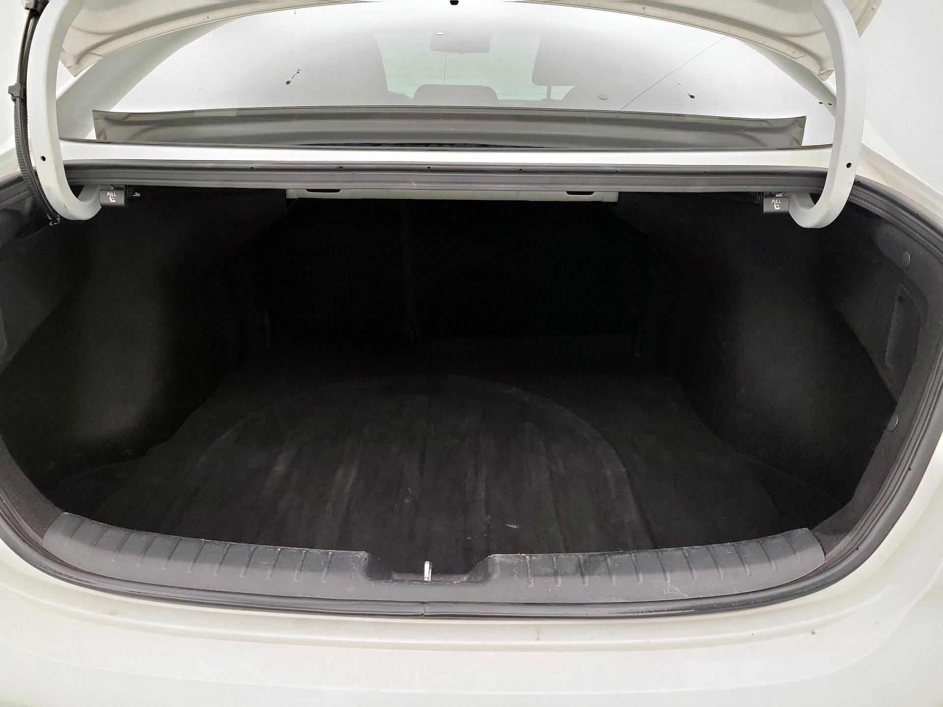 Thumbnail: 2023 Kia Forte - 20