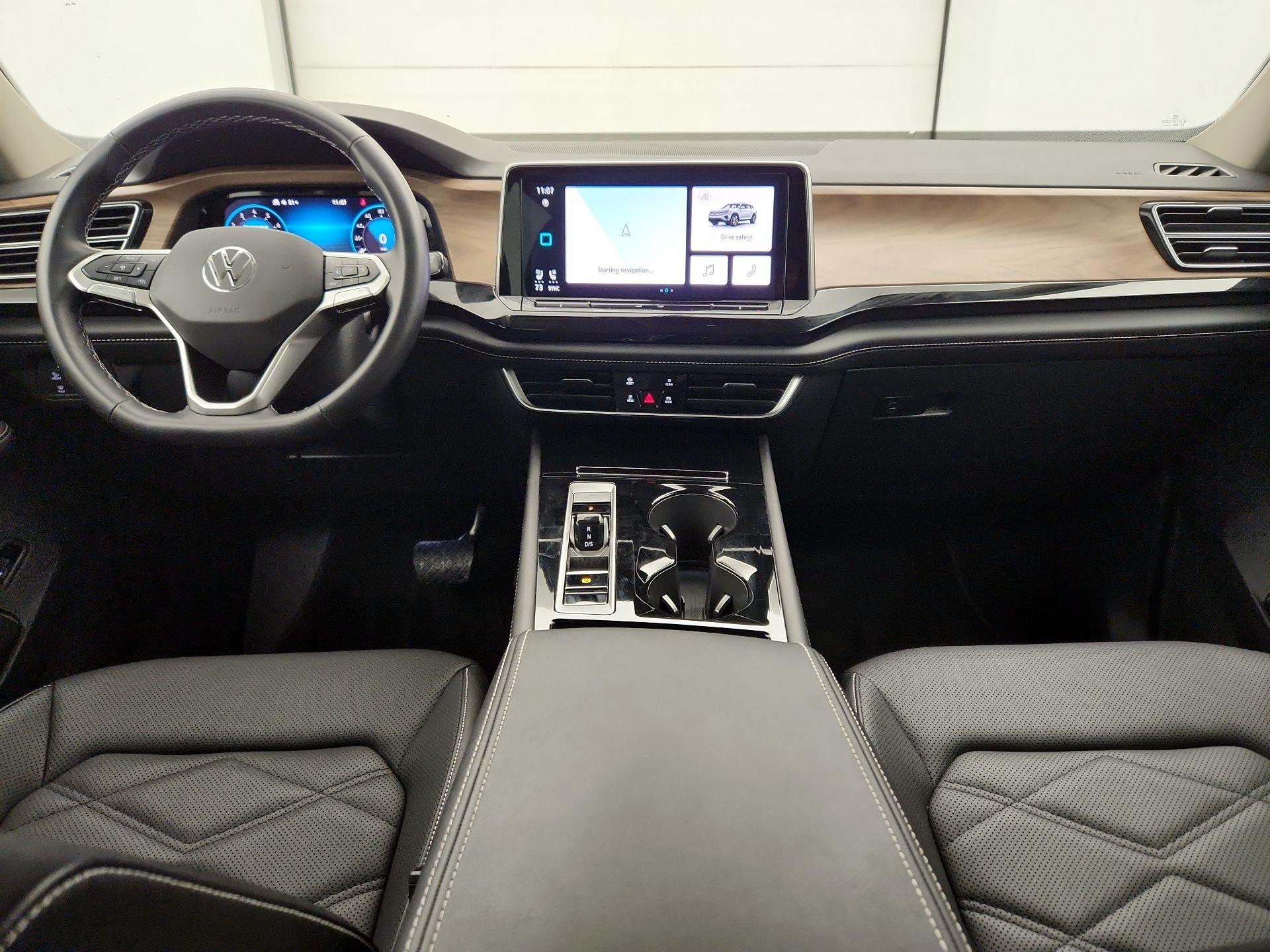 Thumbnail: 2025 Volkswagen Atlas - 9