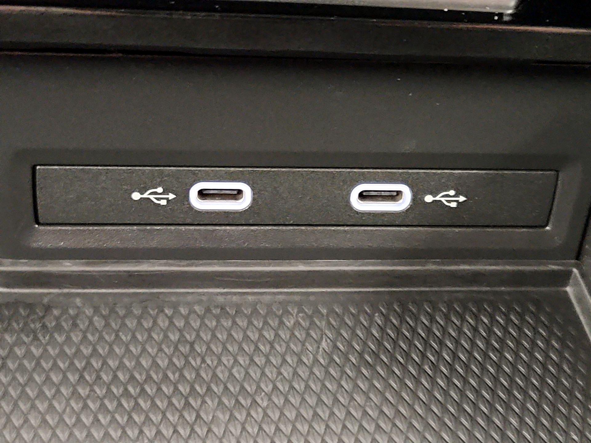 Thumbnail: 2025 Volkswagen Atlas - 18