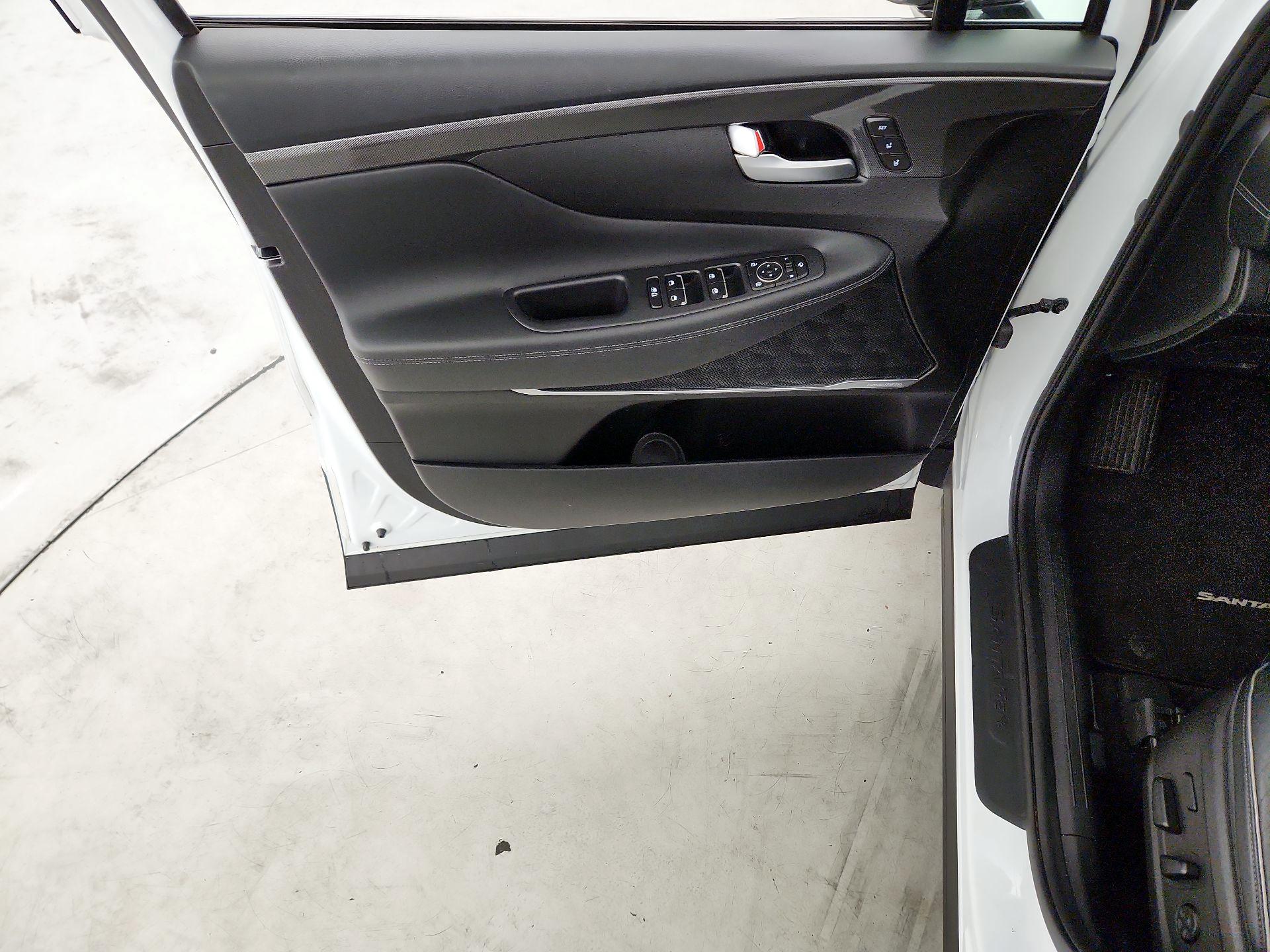 Thumbnail: 2022 Hyundai Santa Fe - 12