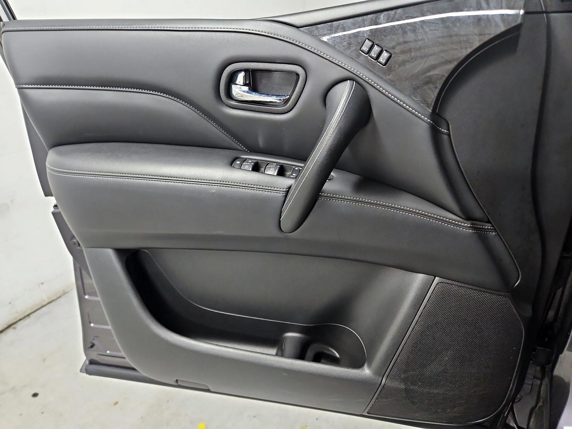 Thumbnail: 2024 INFINITI QX80 - 12