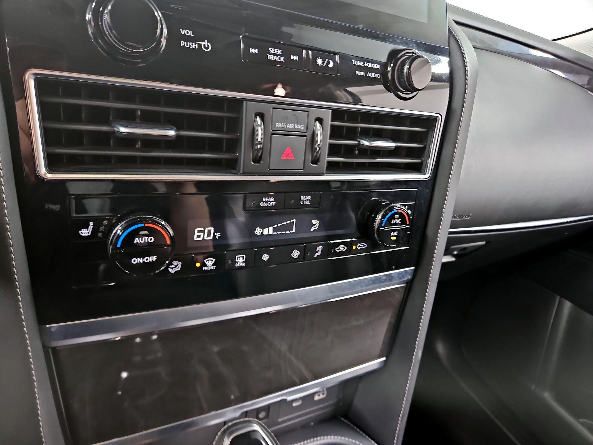 Thumbnail: 2024 INFINITI QX80 - 16