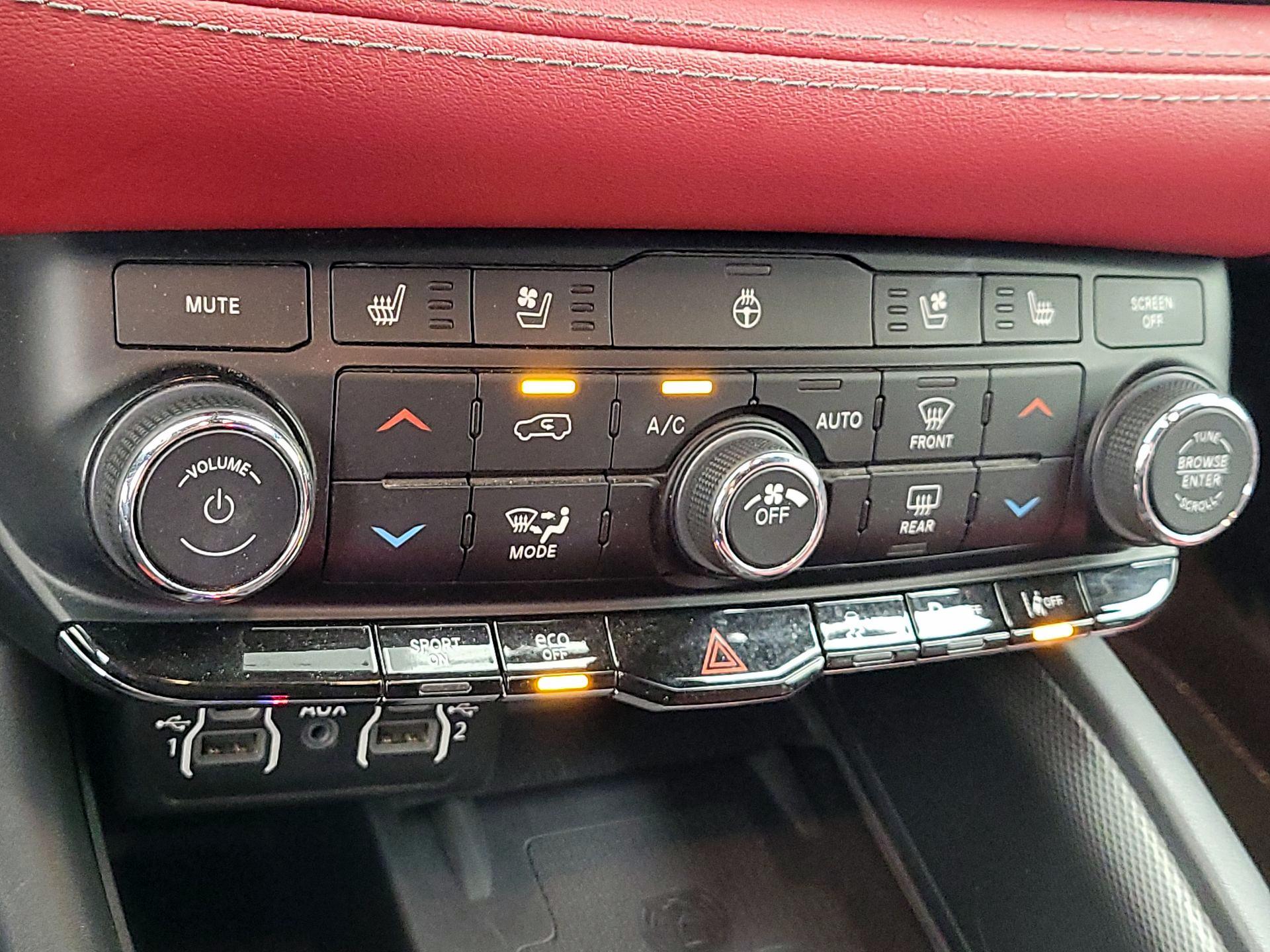 Thumbnail: 2022 Dodge Durango - 17