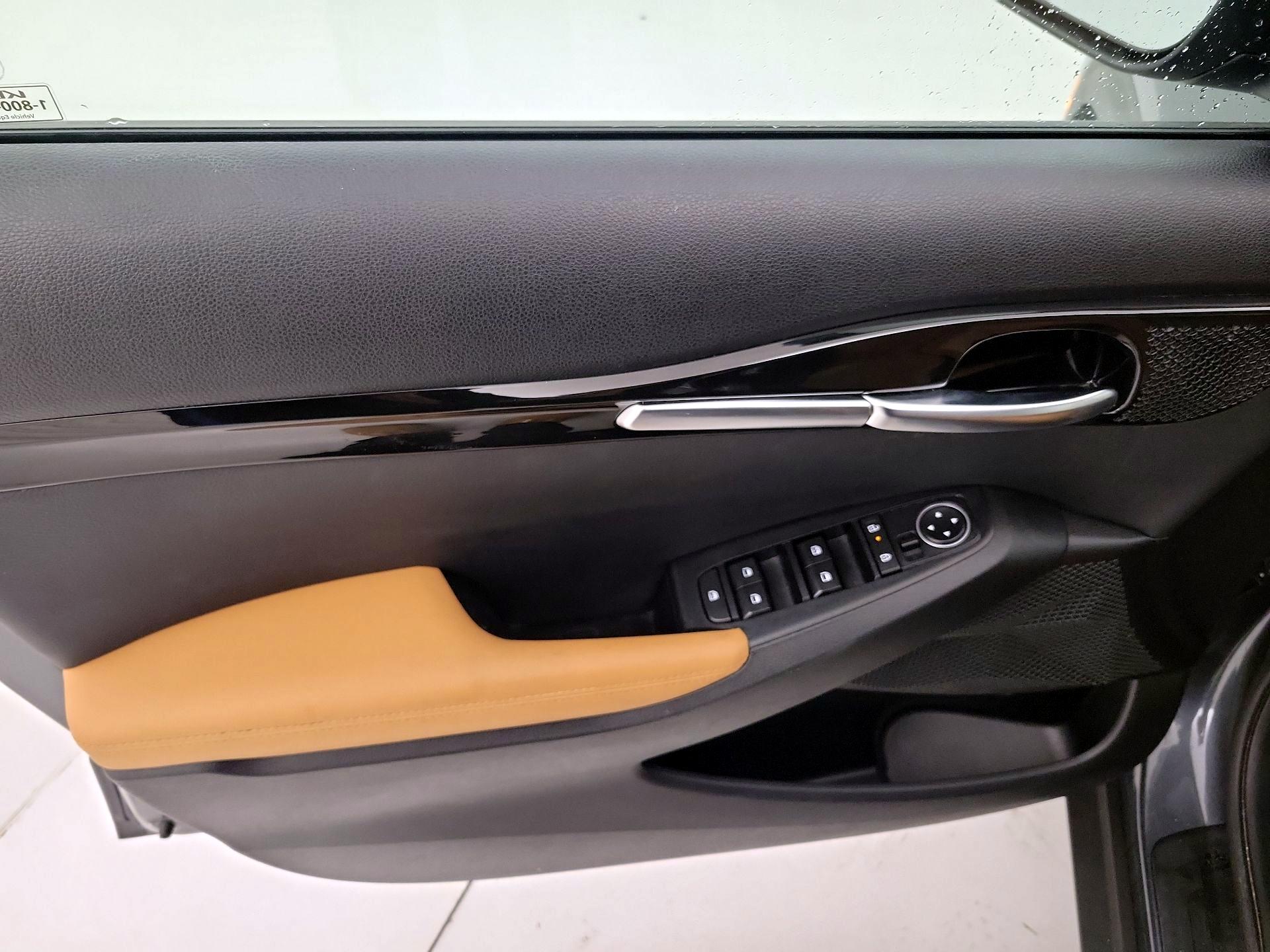 Thumbnail: 2024 Kia Seltos - 12