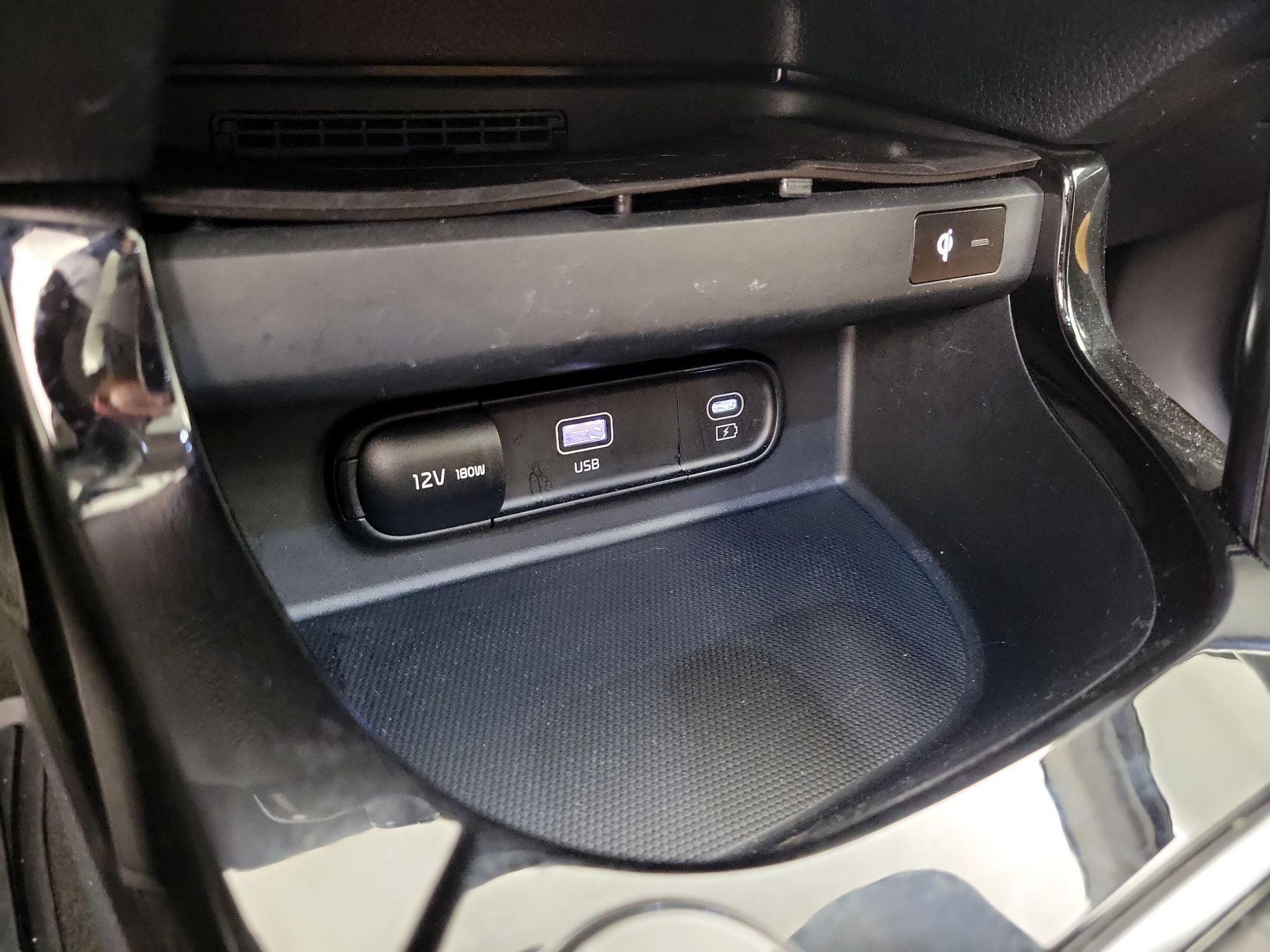 Thumbnail: 2024 Kia Seltos - 19