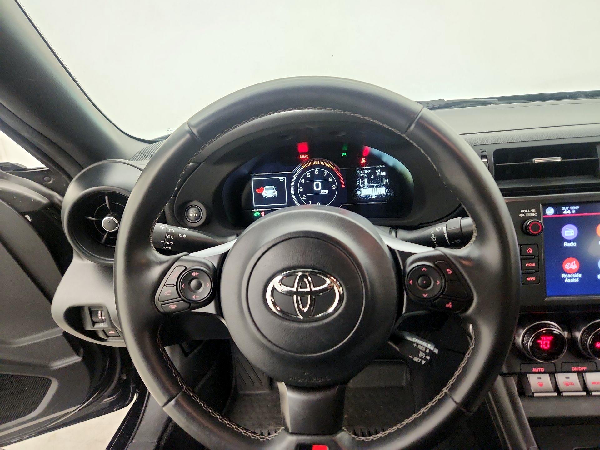 Thumbnail: 2023 Toyota GR86 - 10