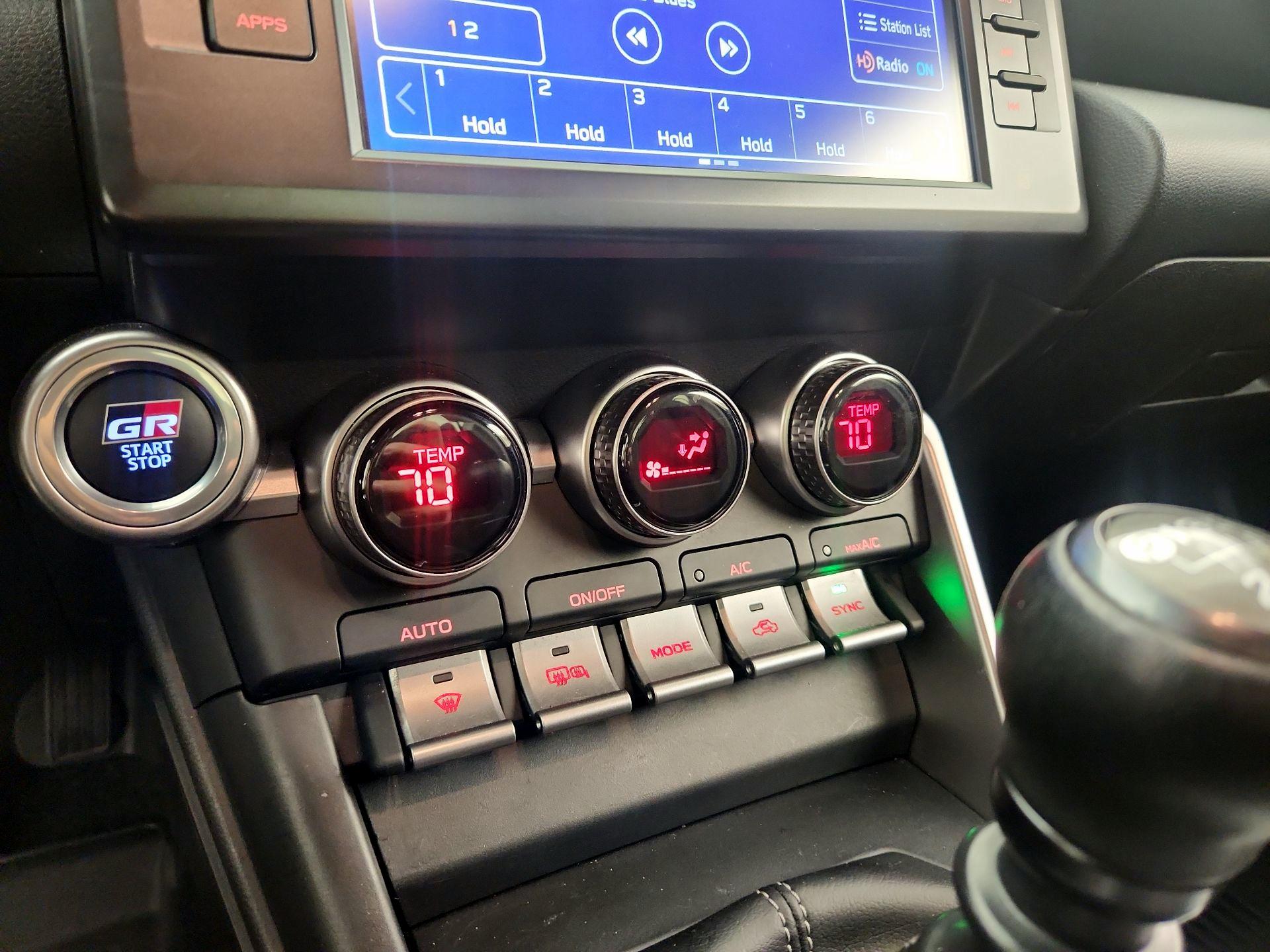 Thumbnail: 2023 Toyota GR86 - 16