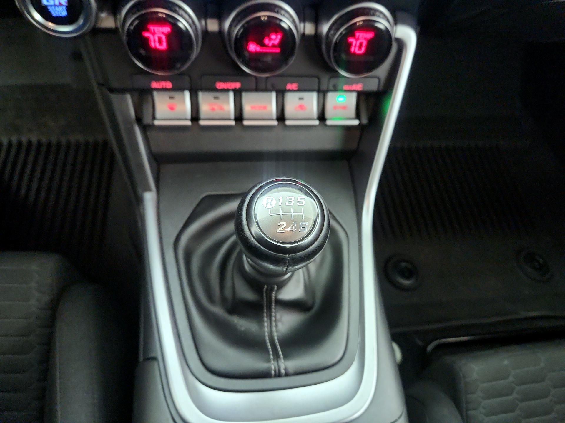 Thumbnail: 2023 Toyota GR86 - 17