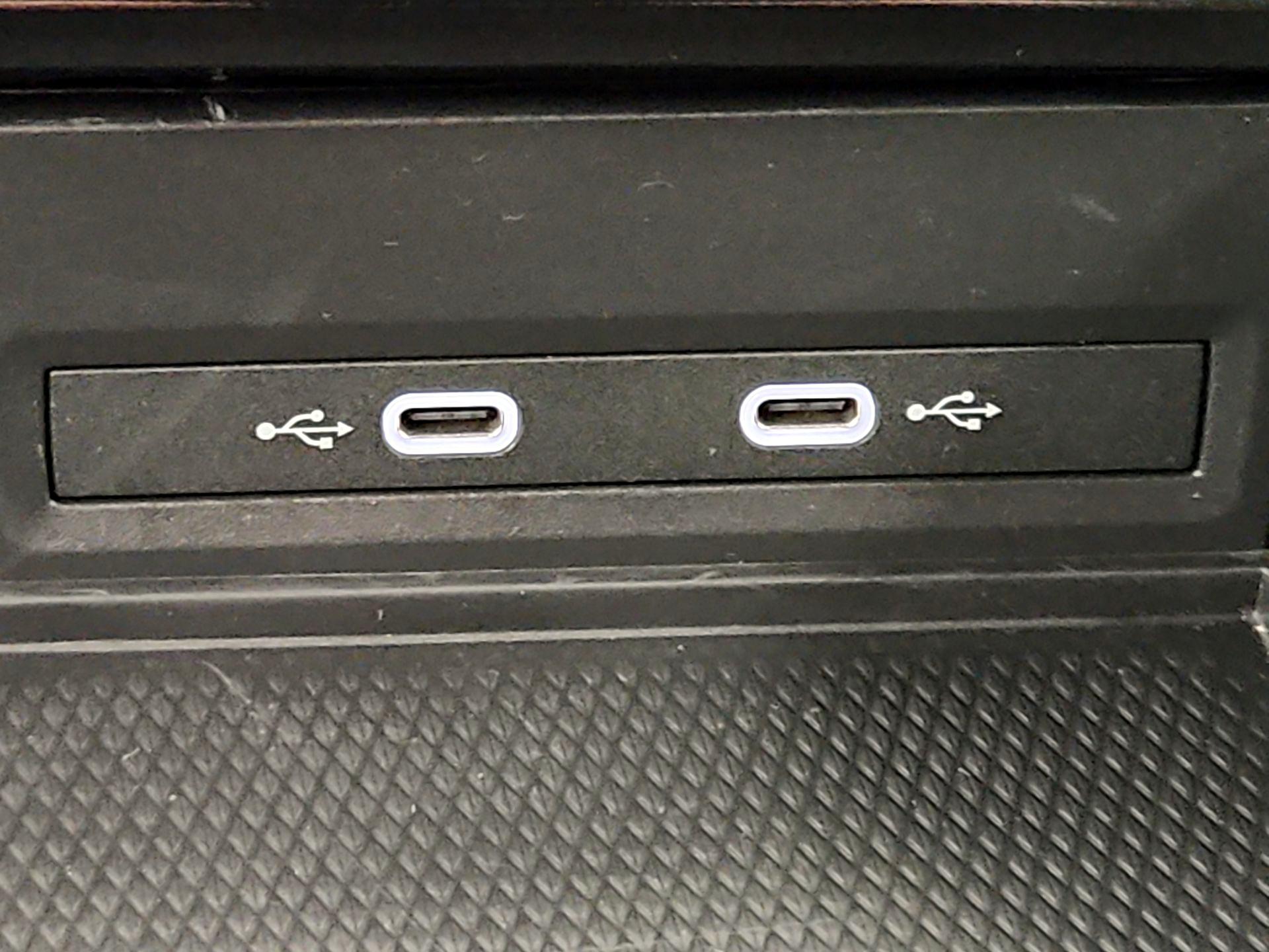 Thumbnail: 2025 Volkswagen Atlas - 18