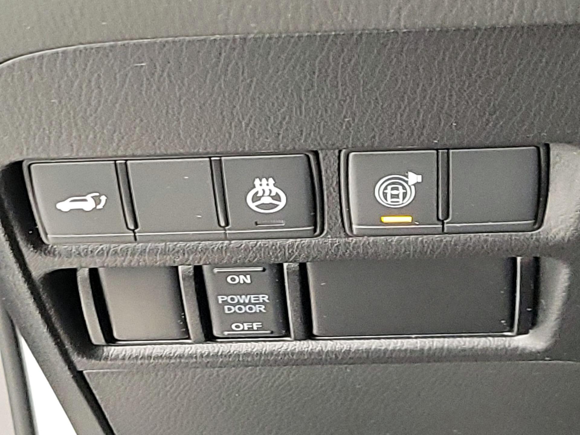 Thumbnail: 2024 INFINITI QX80 - 13