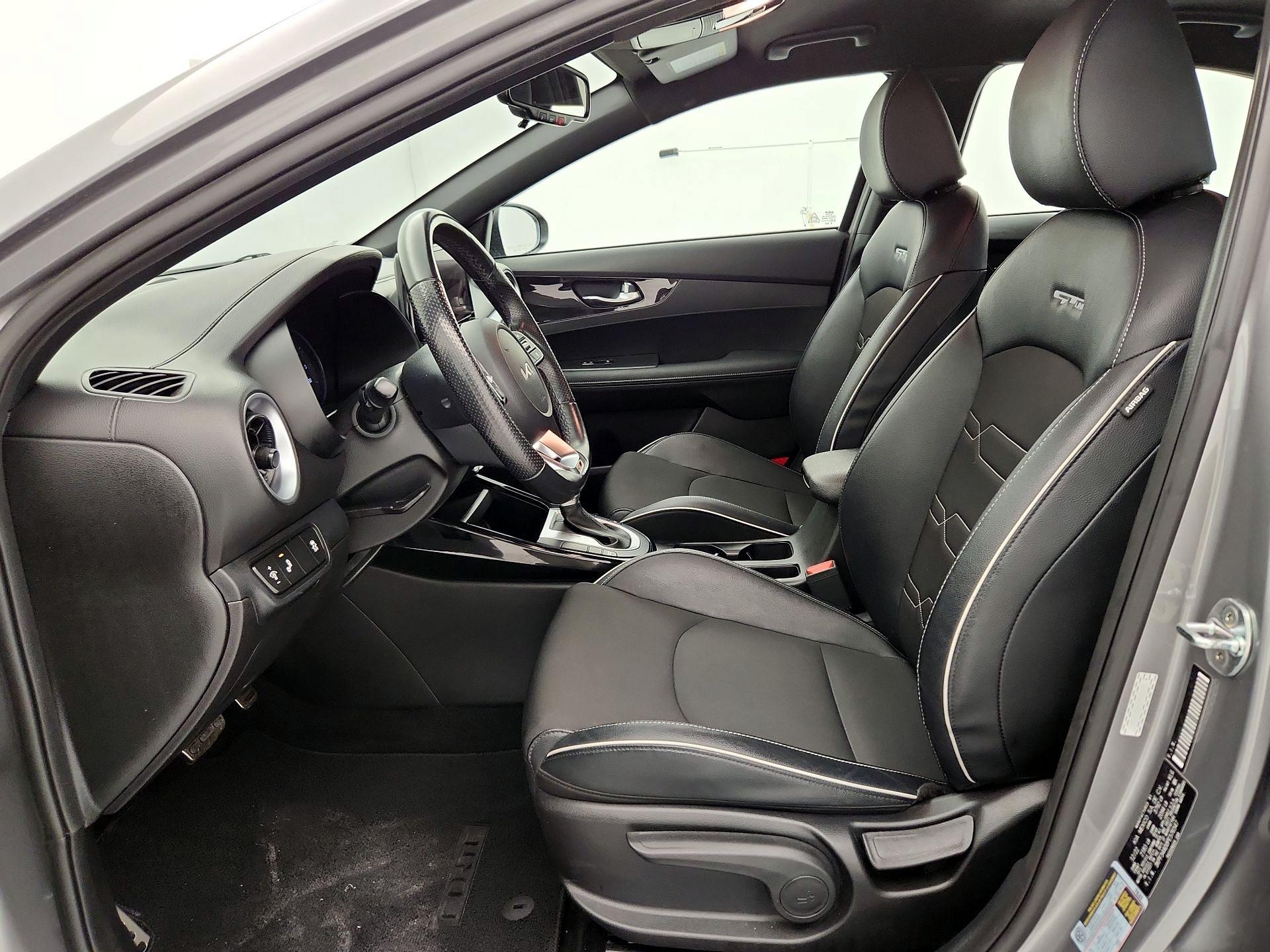 Thumbnail: 2023 Kia Forte - 11