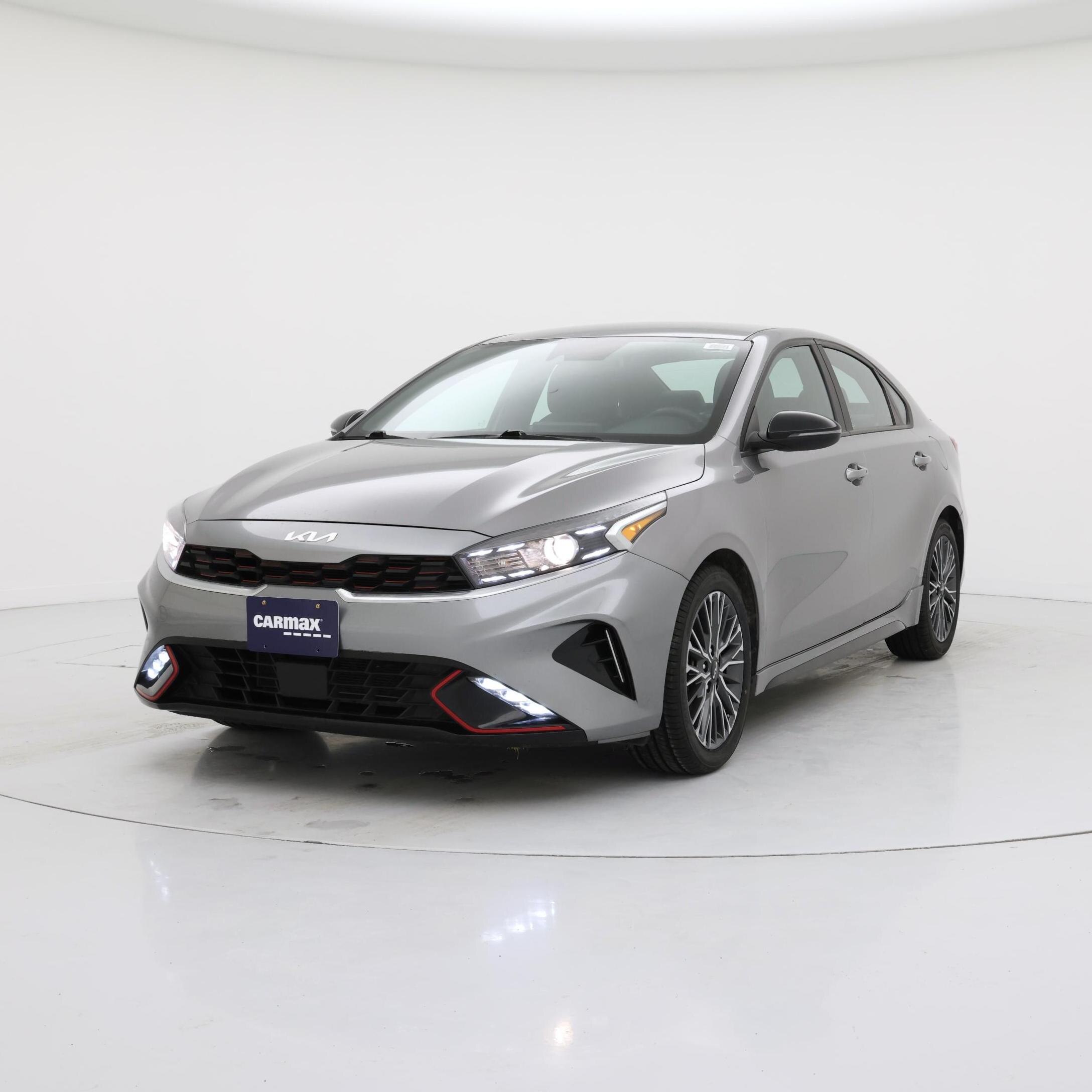 Thumbnail: 2023 Kia Forte - 4