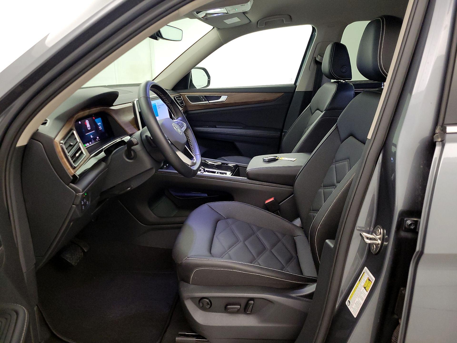 Thumbnail: 2025 Volkswagen Atlas - 11