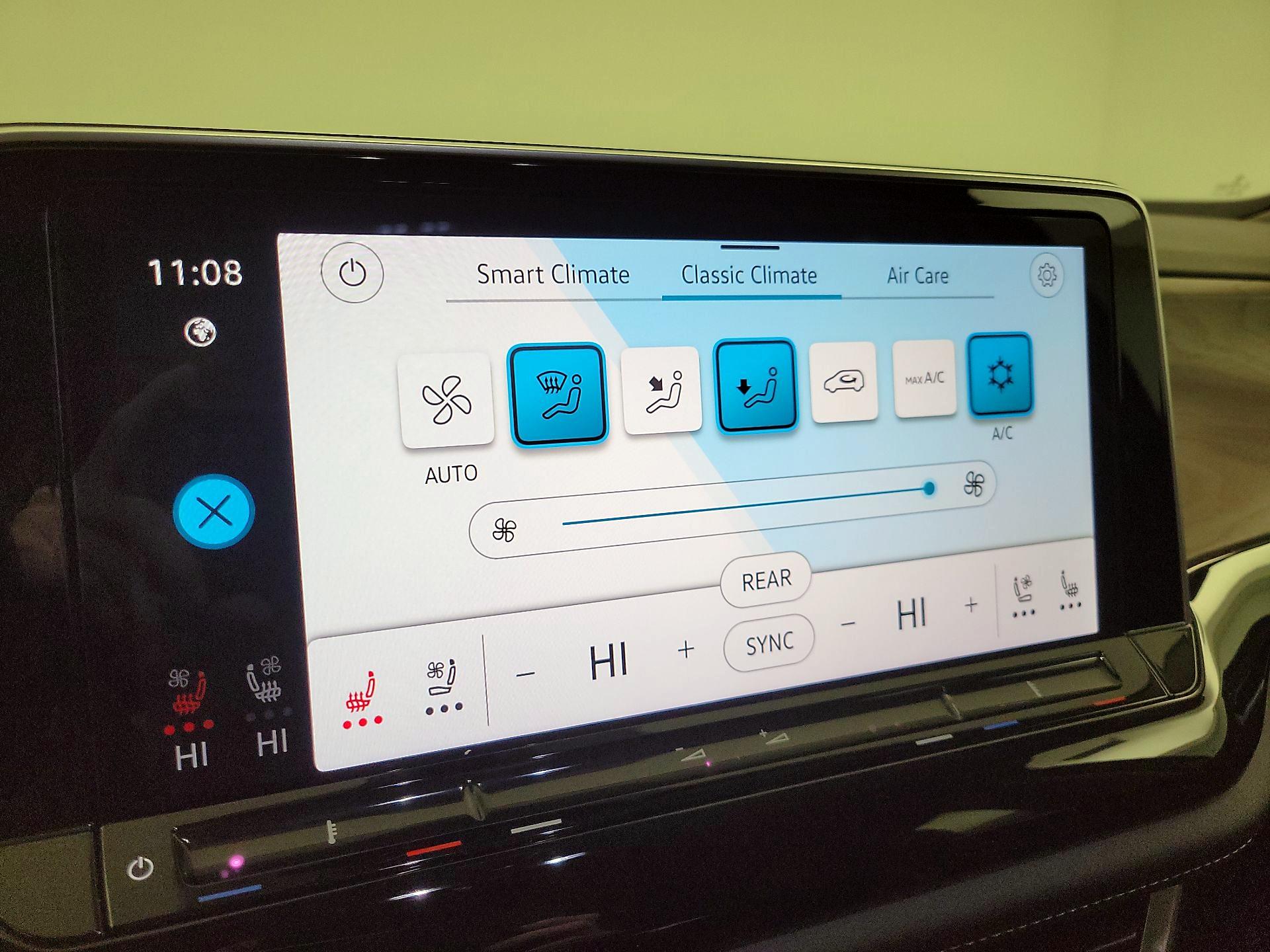 Thumbnail: 2025 Volkswagen Atlas - 16