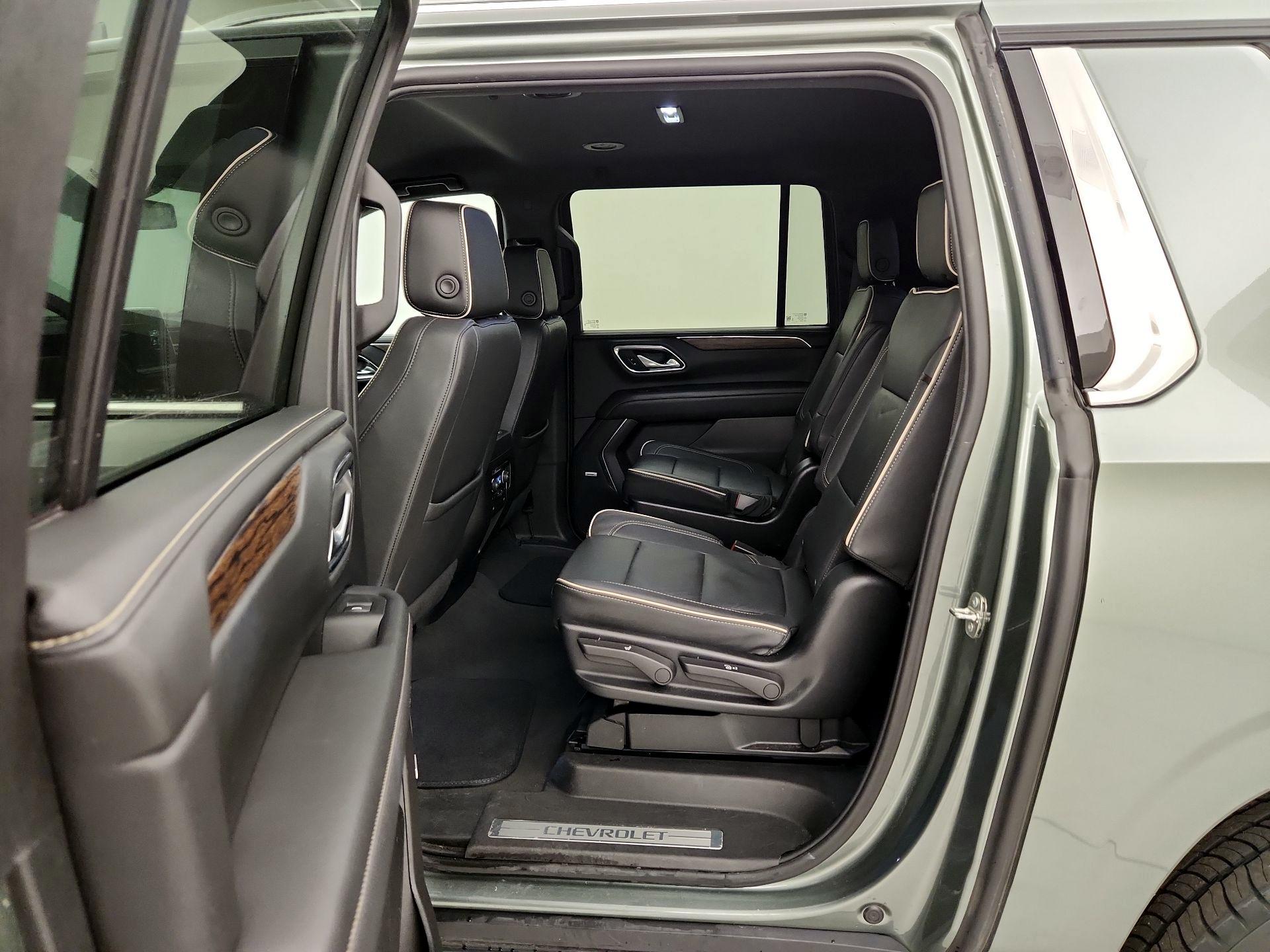 Thumbnail: 2023 Chevrolet Suburban - 19