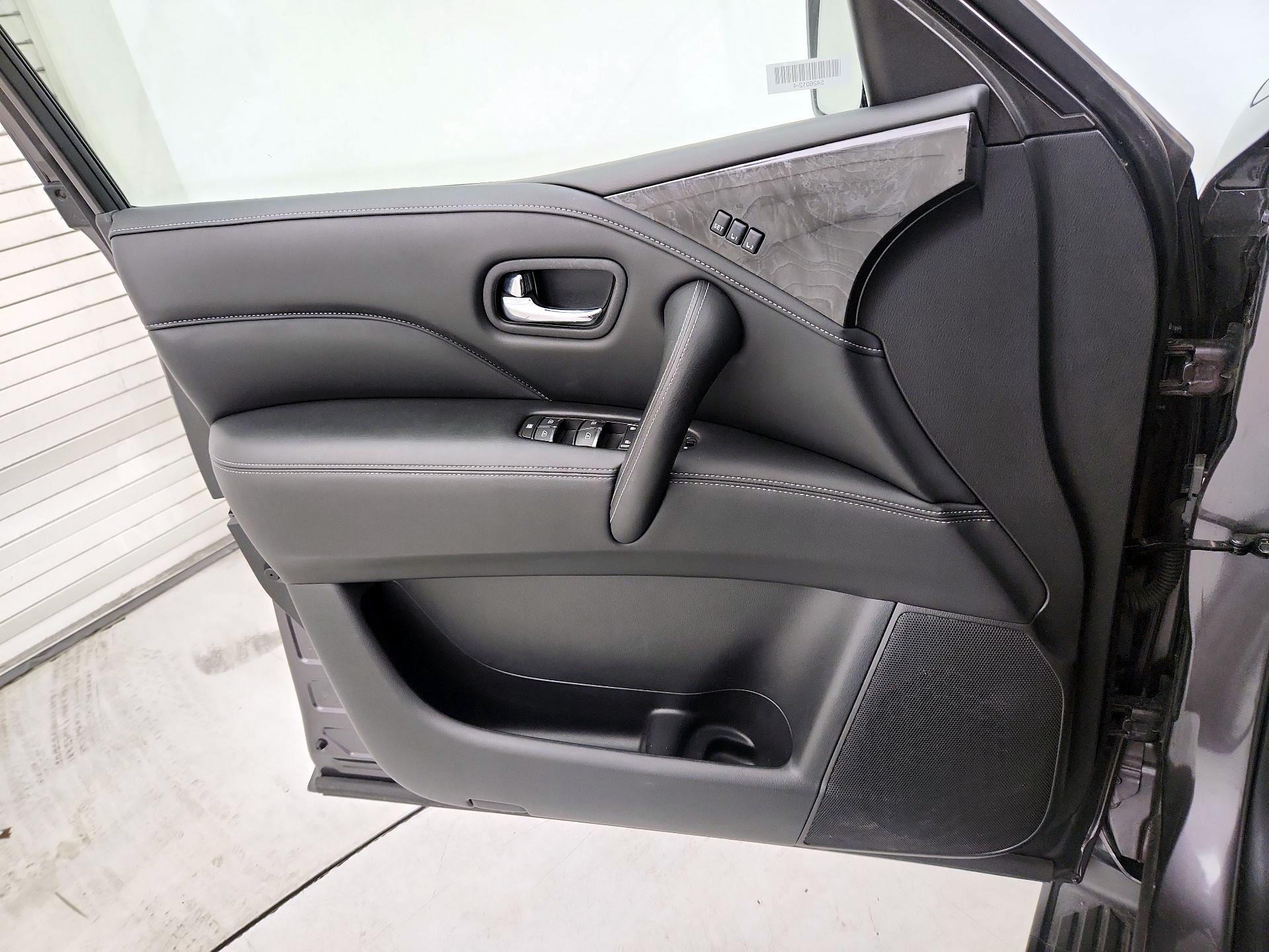 Thumbnail: 2024 INFINITI QX80 - 12