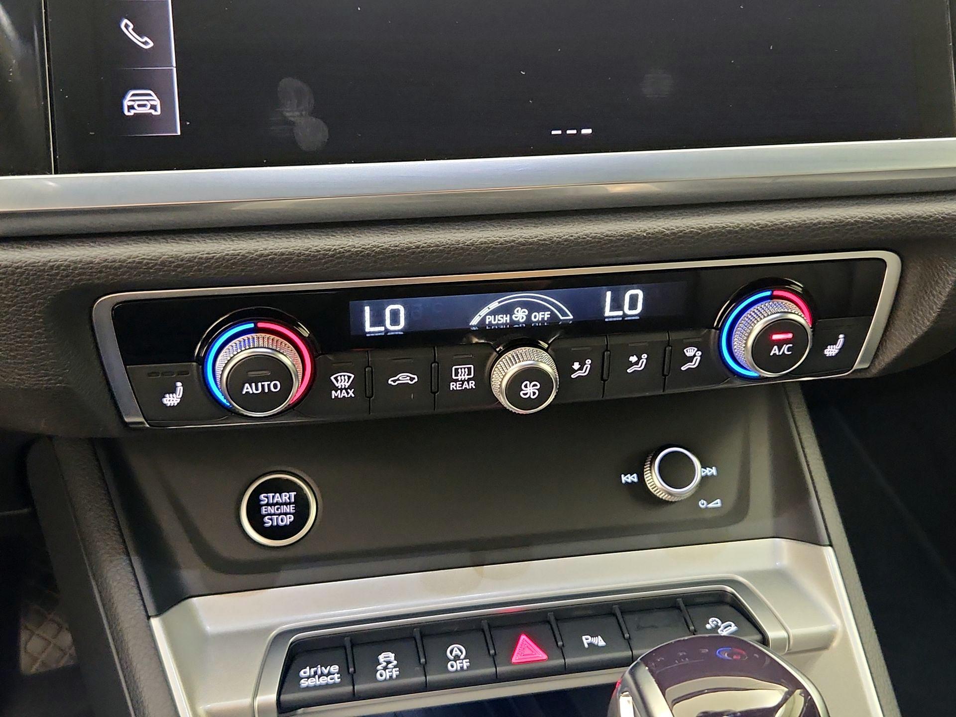 Thumbnail: 2024 Audi Q3 - 16