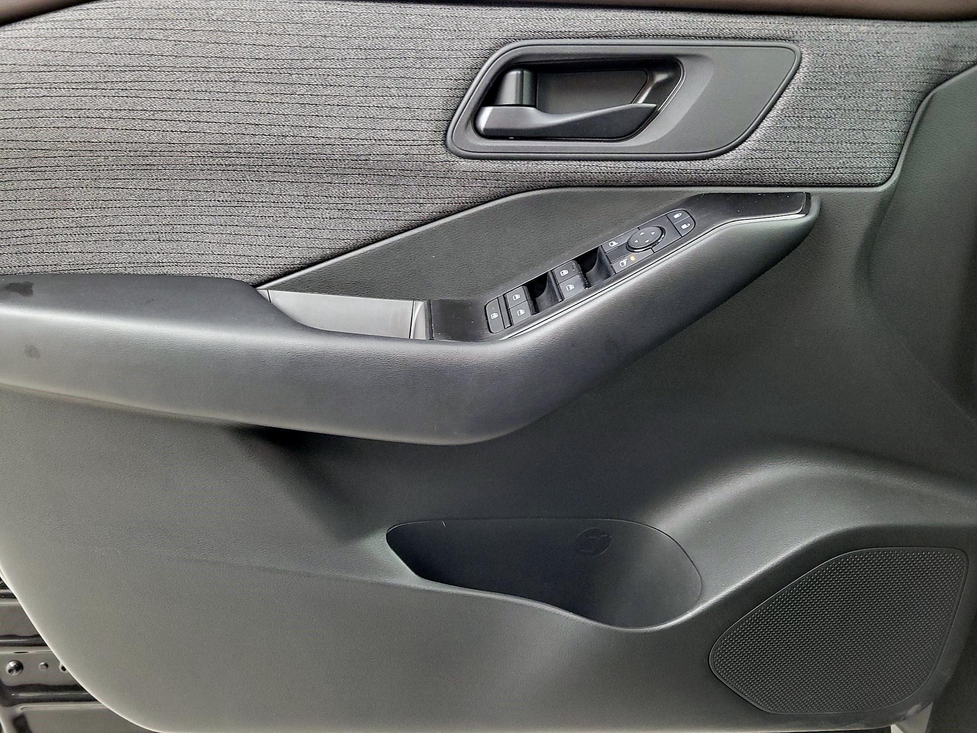 Thumbnail: 2023 Nissan Rogue - 12