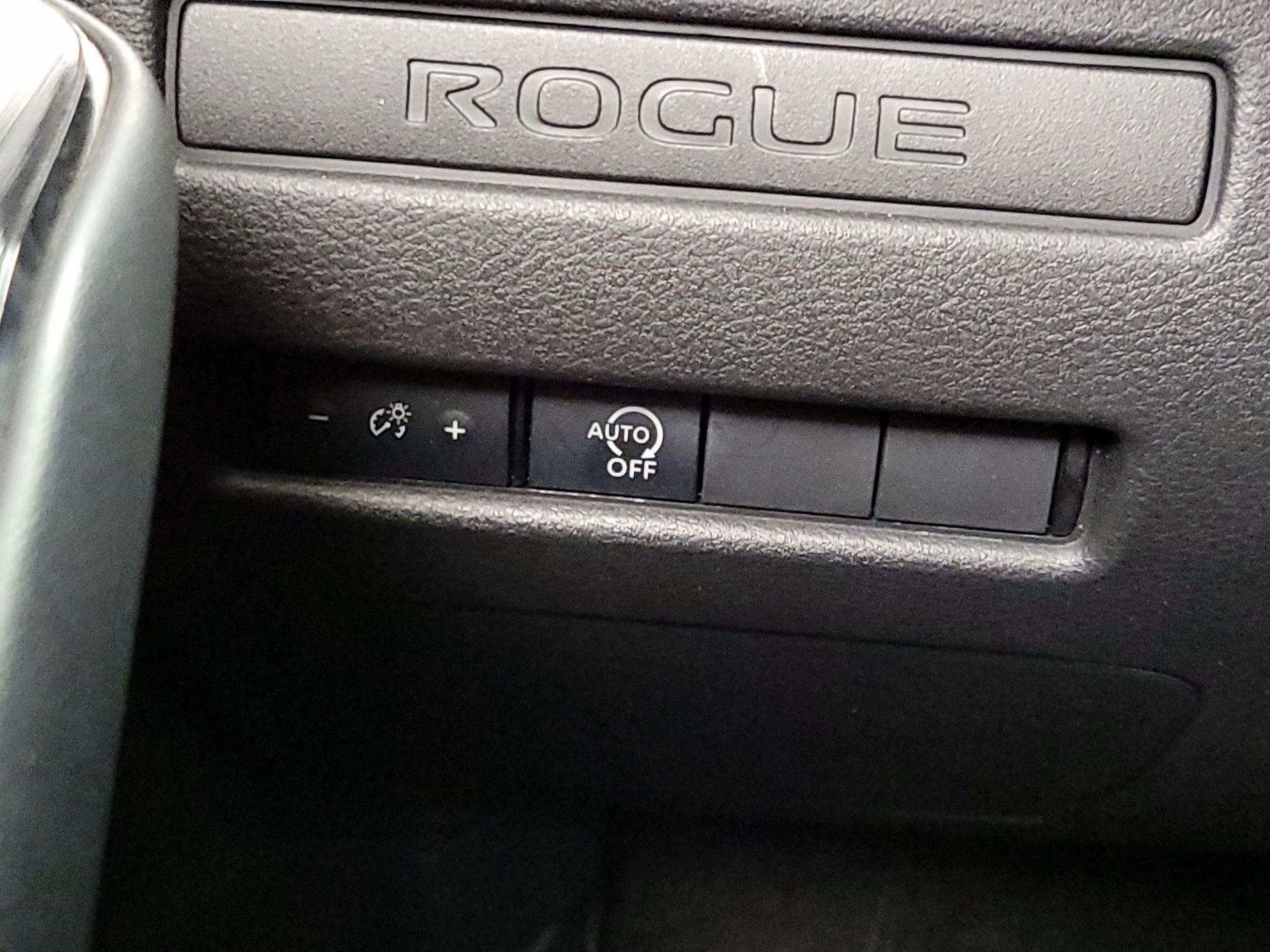 Thumbnail: 2023 Nissan Rogue - 13