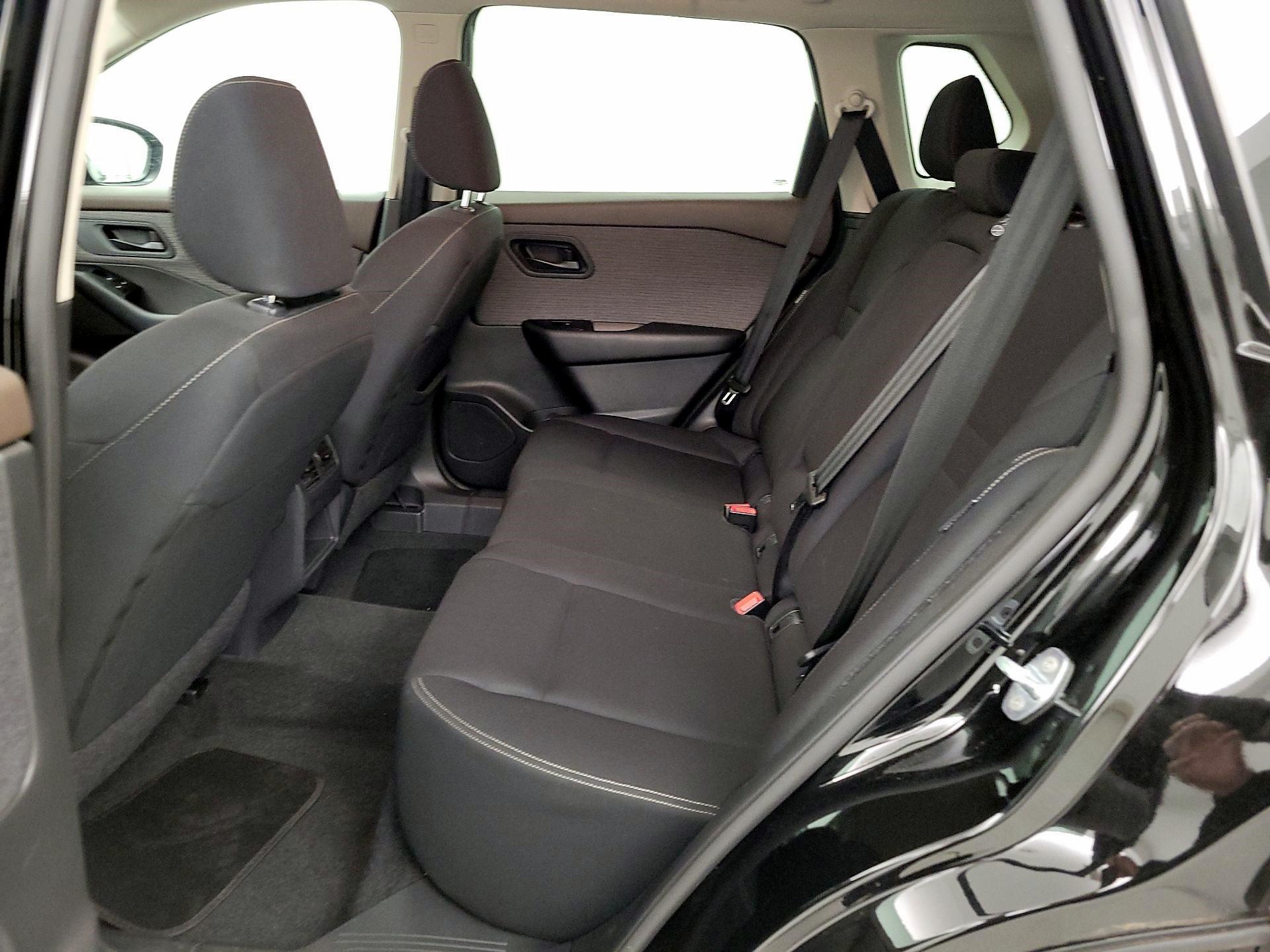 Thumbnail: 2023 Nissan Rogue - 19