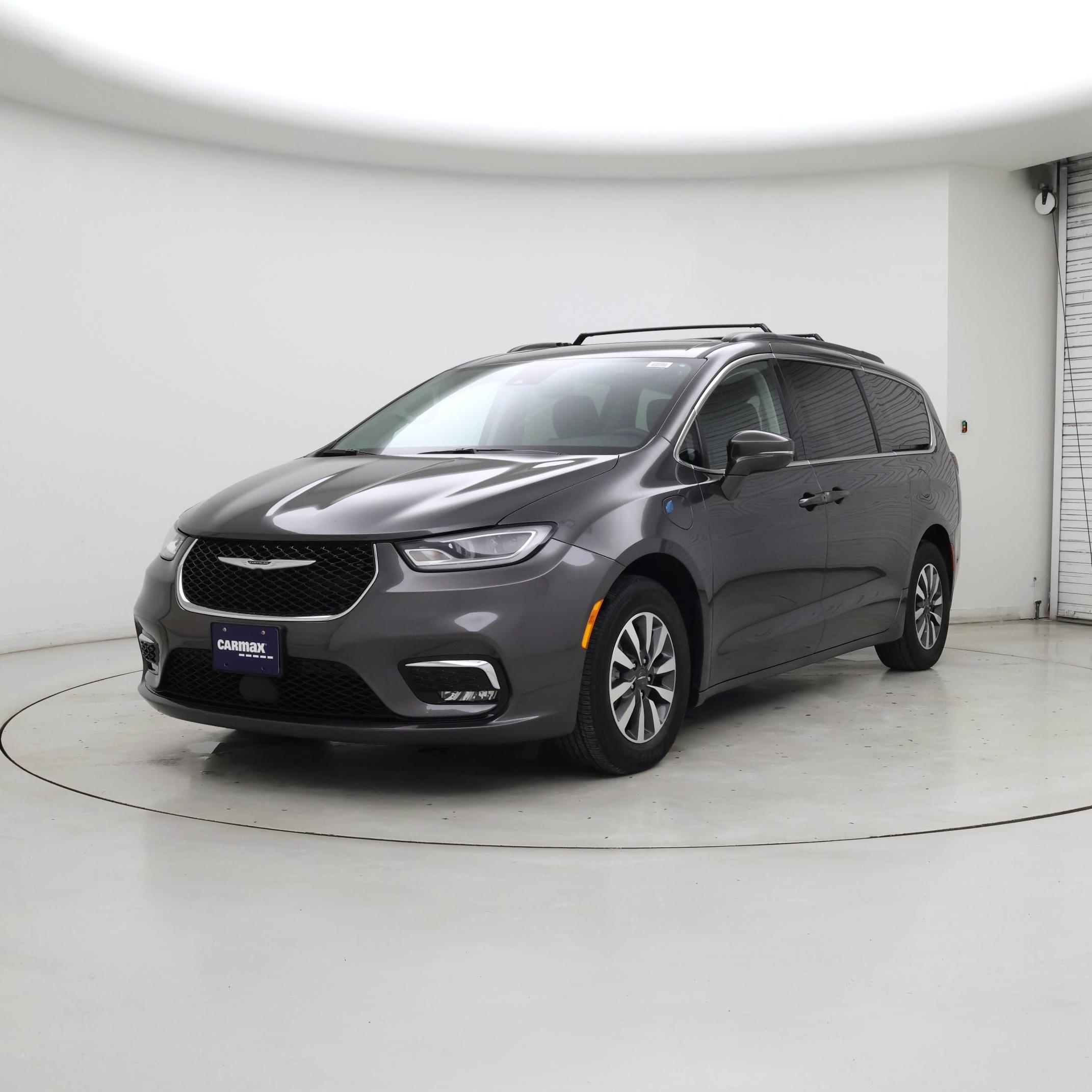 Thumbnail: 2022 Chrysler Pacifica - 4