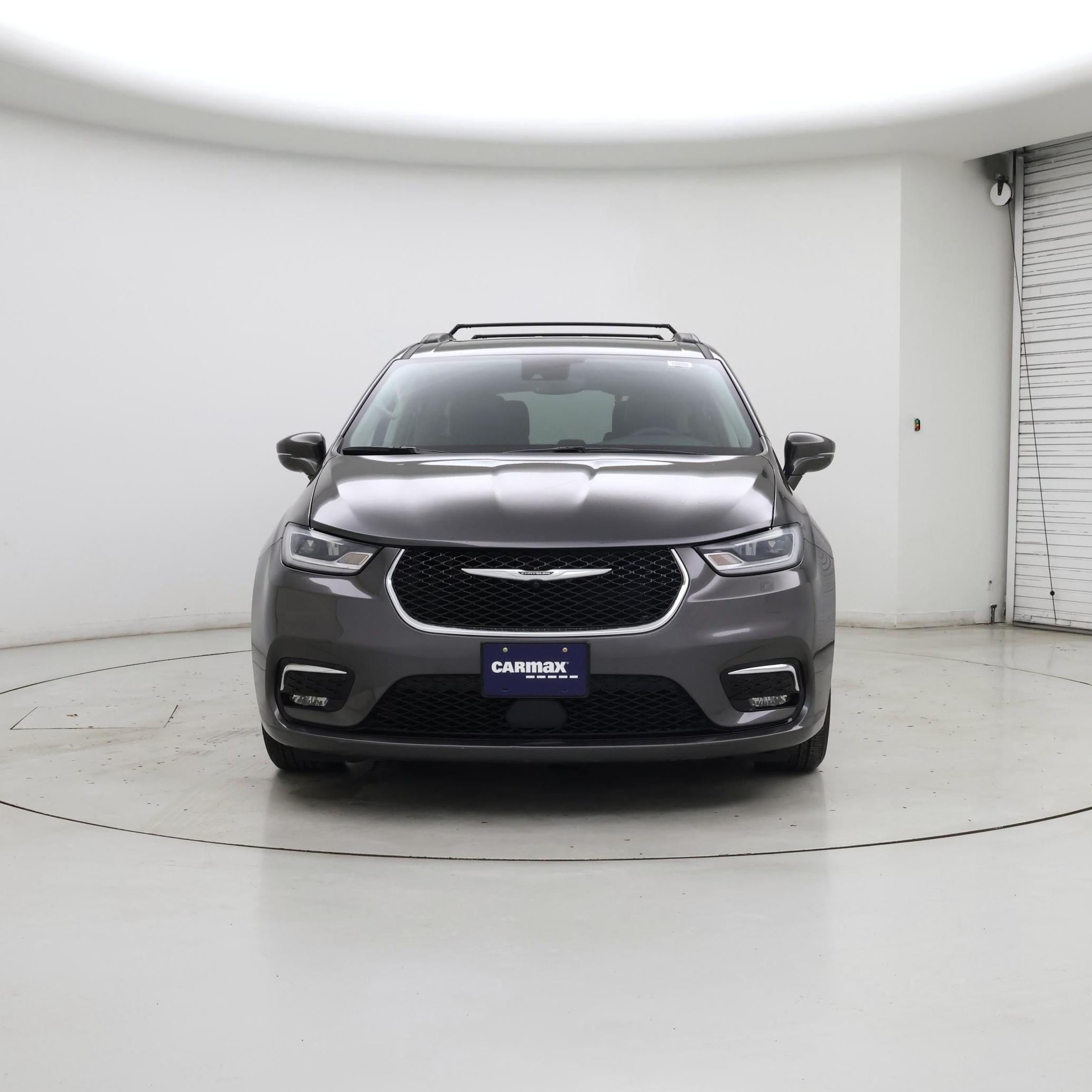 Thumbnail: 2022 Chrysler Pacifica - 5