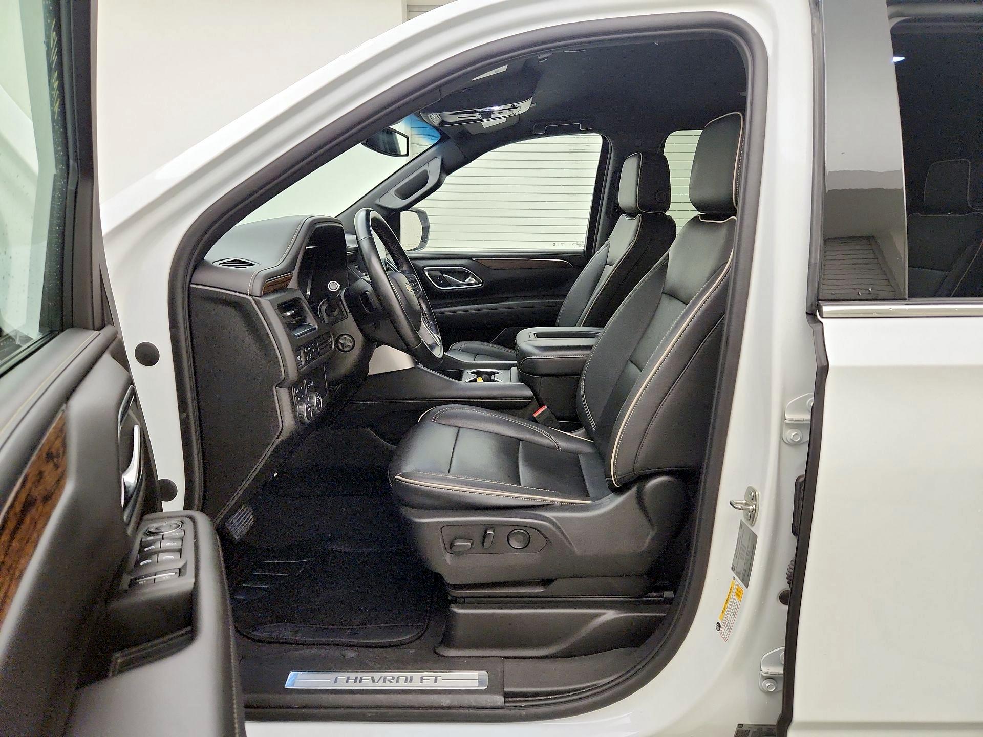 Thumbnail: 2023 Chevrolet Suburban - 11