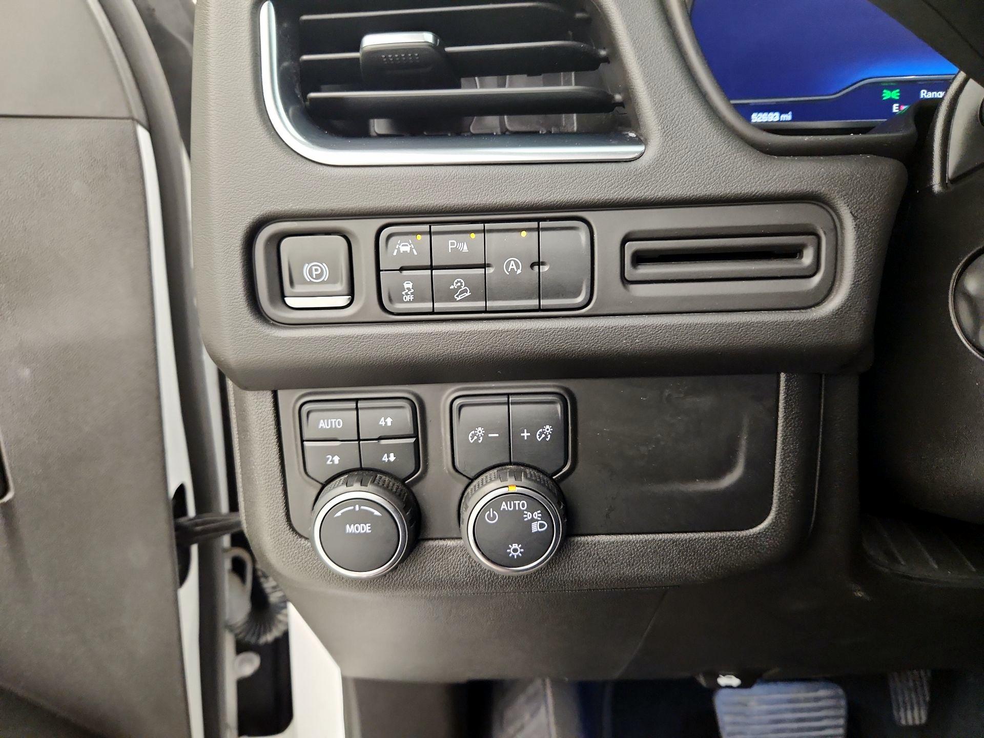 Thumbnail: 2023 Chevrolet Suburban - 13