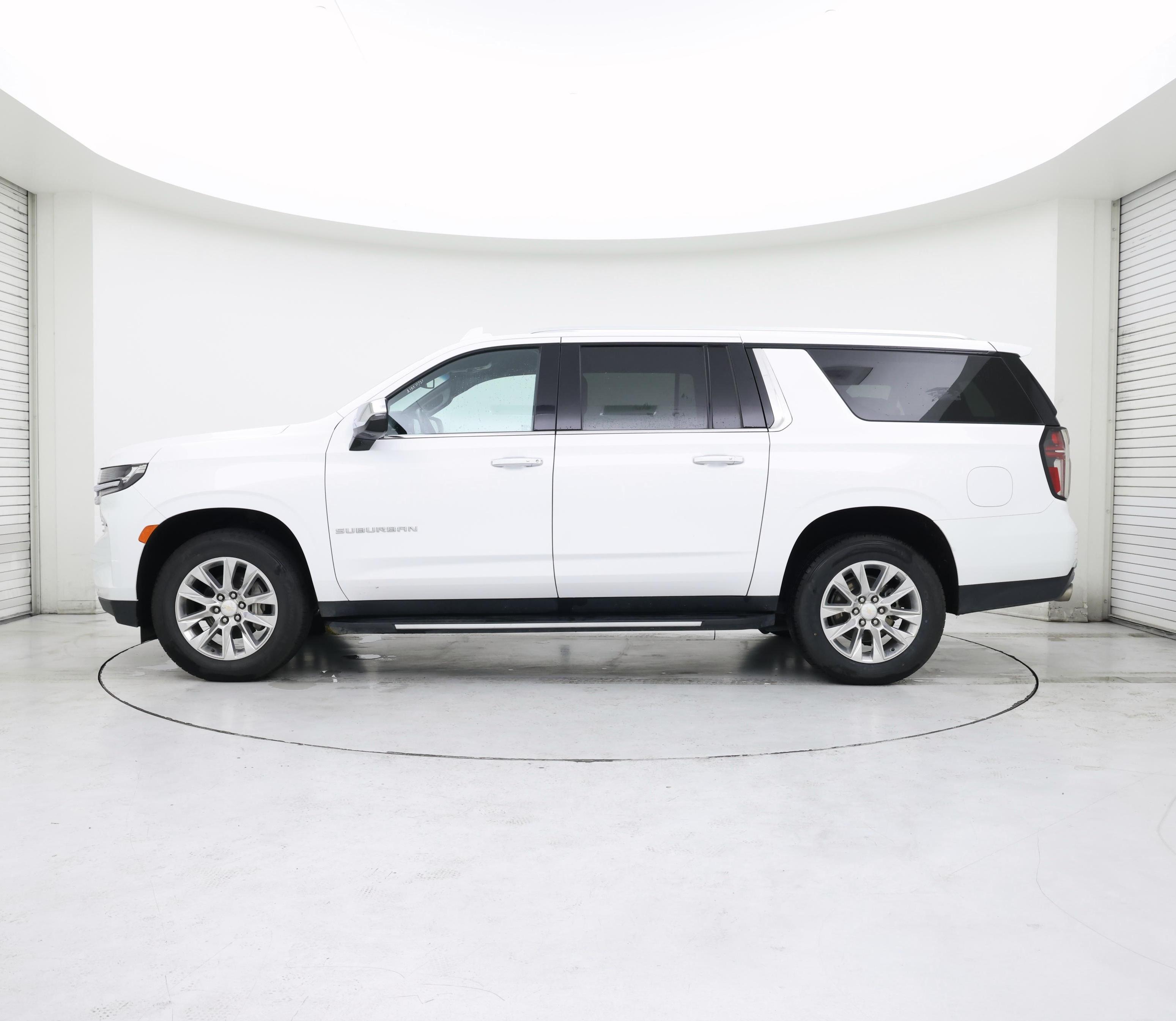 Thumbnail: 2023 Chevrolet Suburban - 3