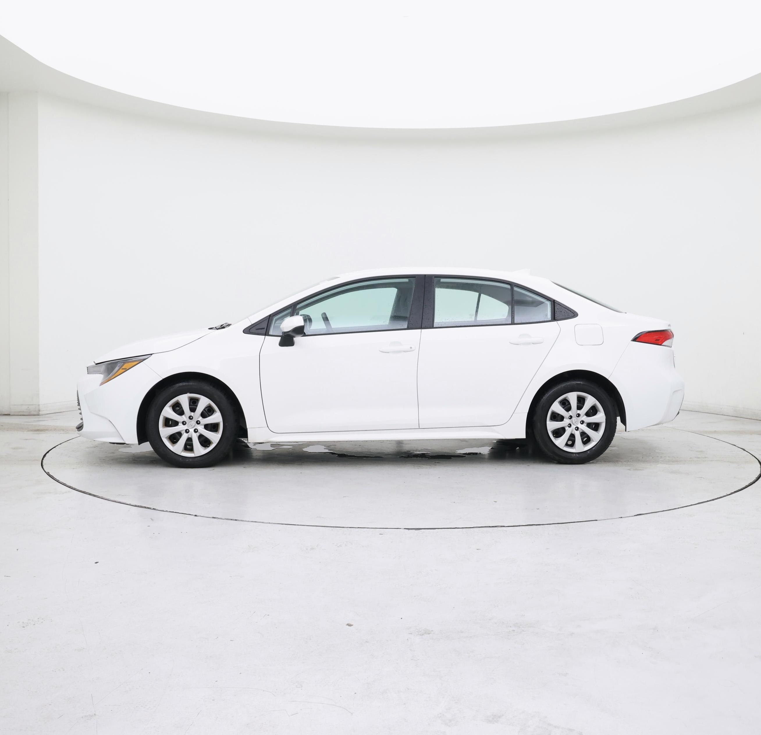 Thumbnail: 2024 Toyota Corolla - 3