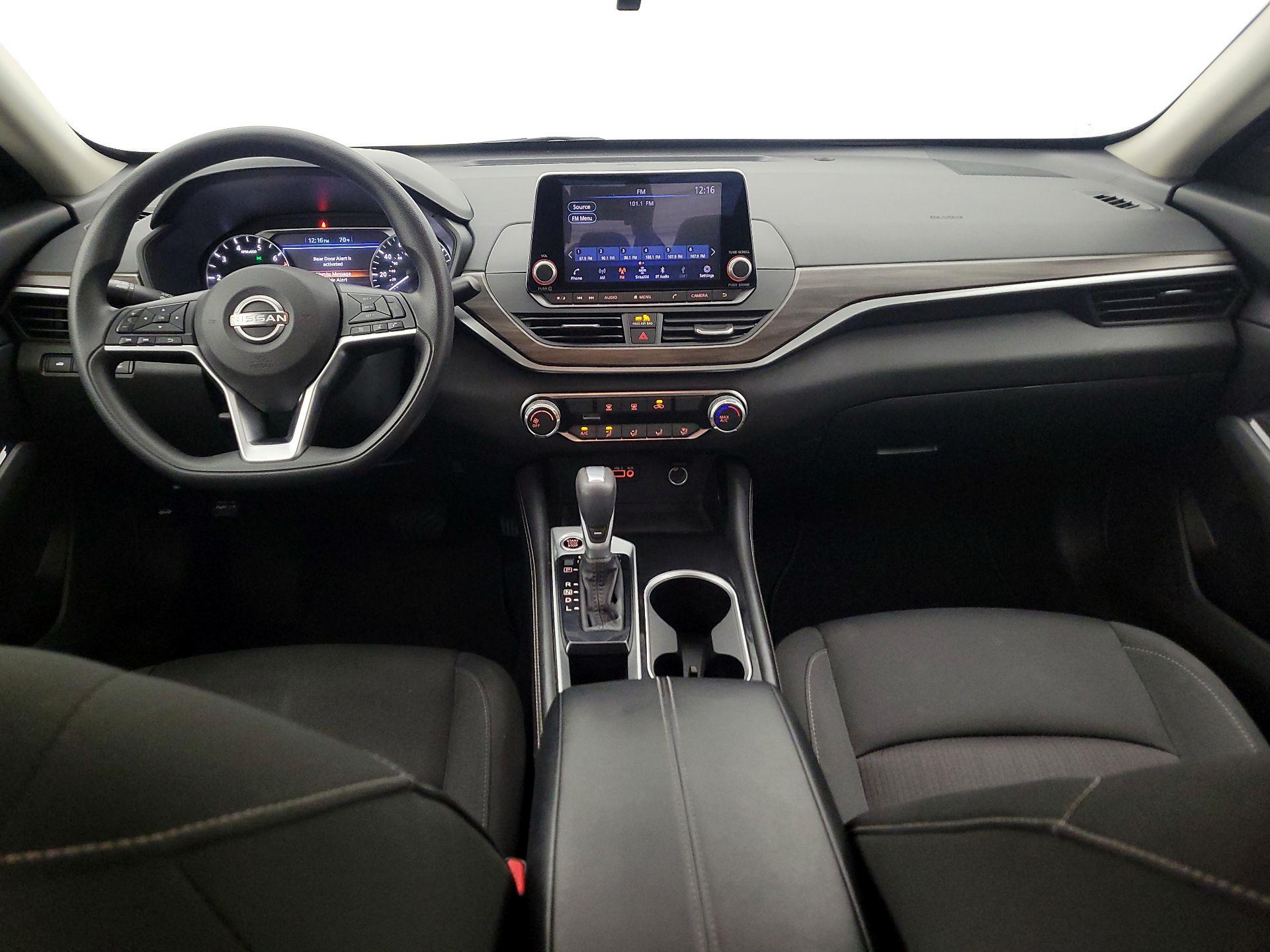 Thumbnail: 2023 Nissan Altima - 9