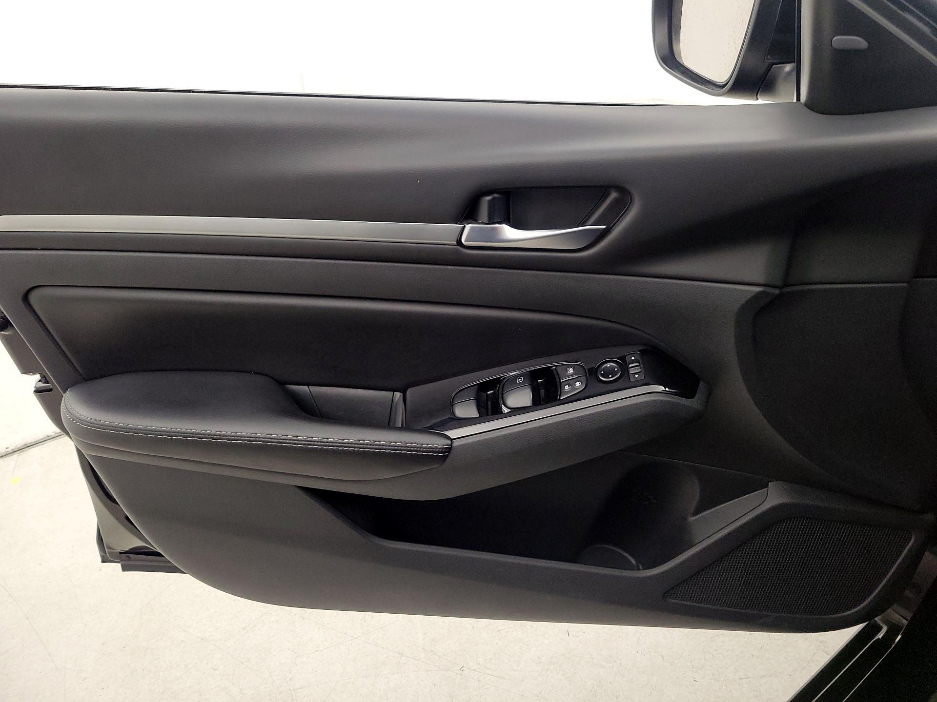 Thumbnail: 2023 Nissan Altima - 12