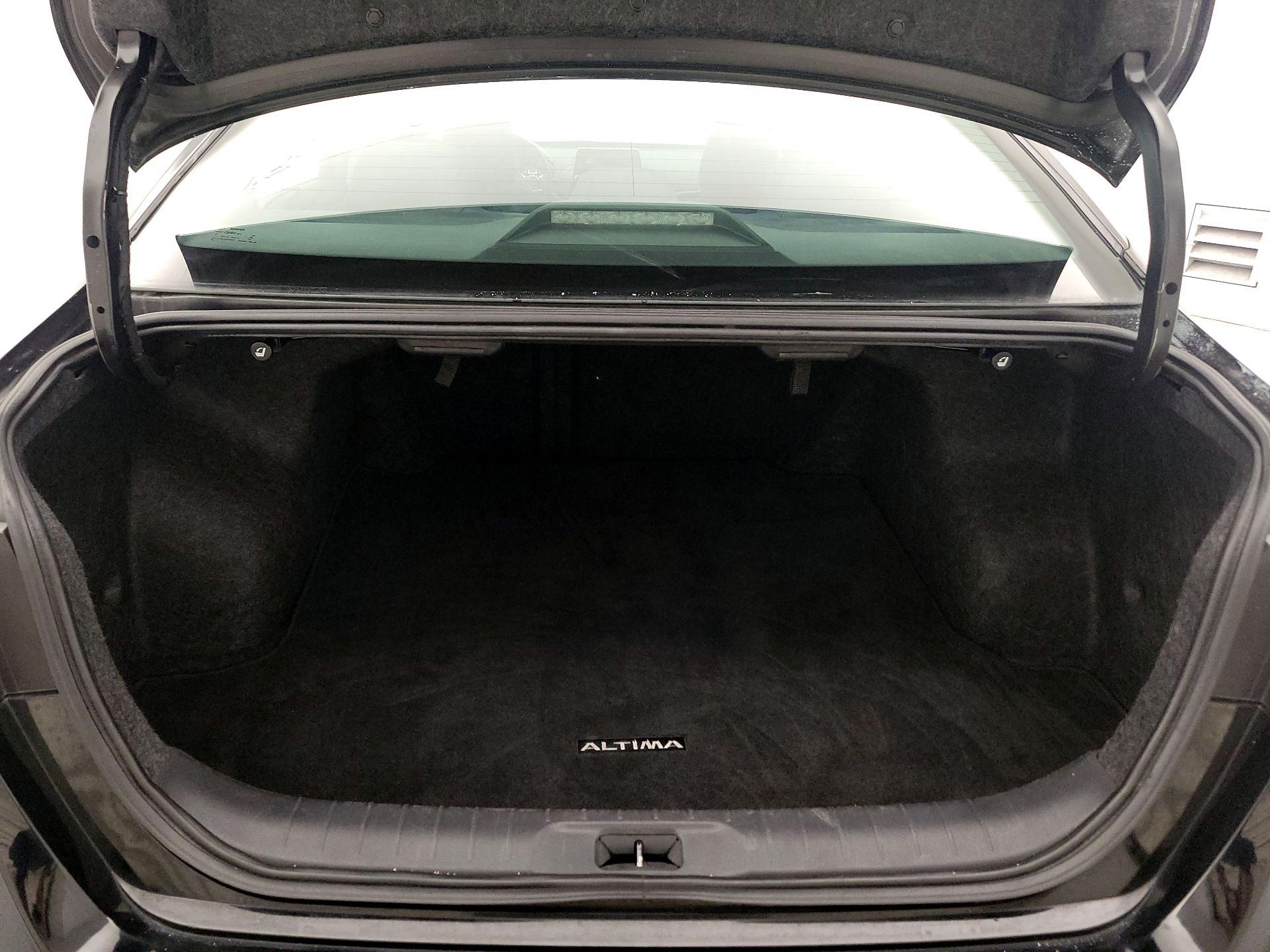 Thumbnail: 2023 Nissan Altima - 20