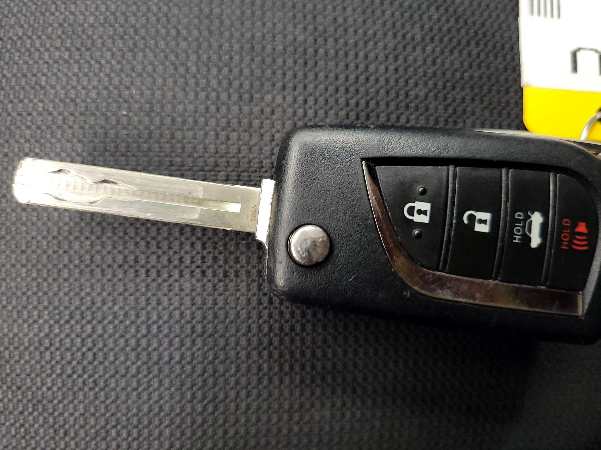 Thumbnail: 2023 Toyota Corolla - 20