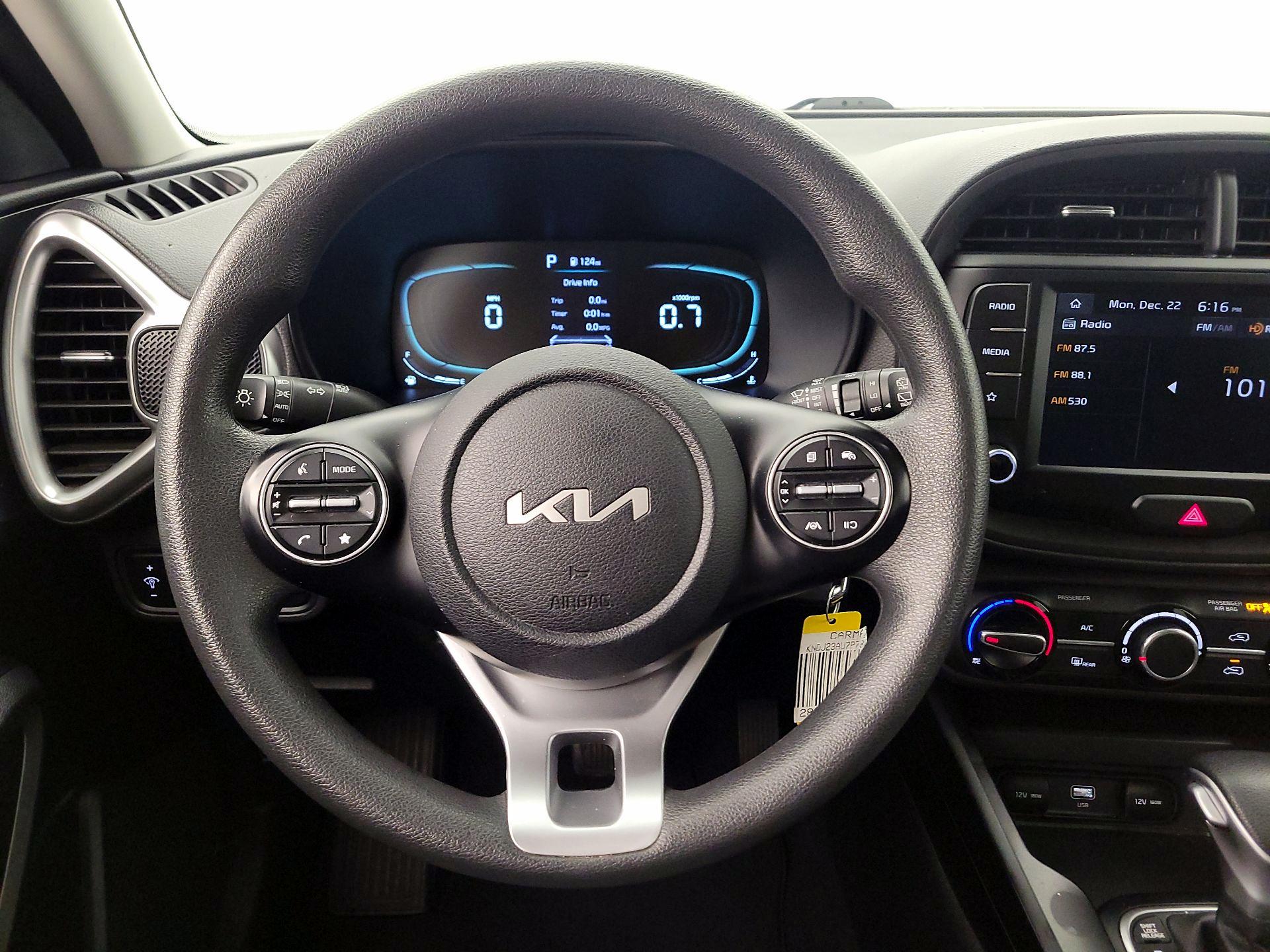 Thumbnail: 2023 Kia Soul - 10