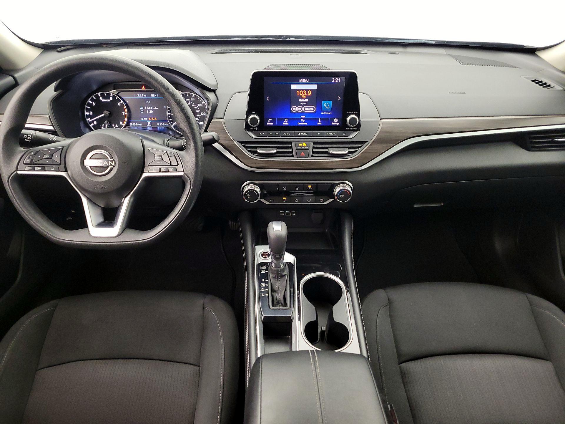 Thumbnail: 2023 Nissan Altima - 9