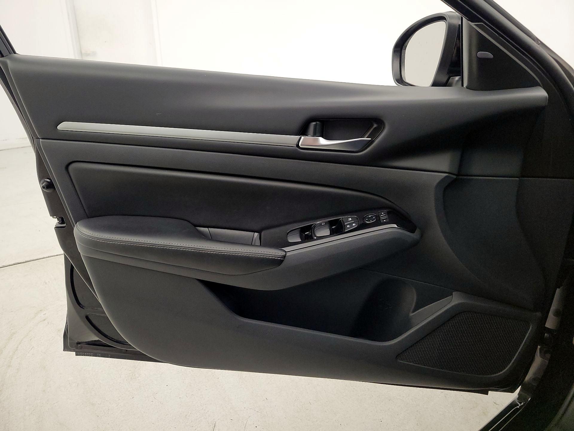 Thumbnail: 2023 Nissan Altima - 12