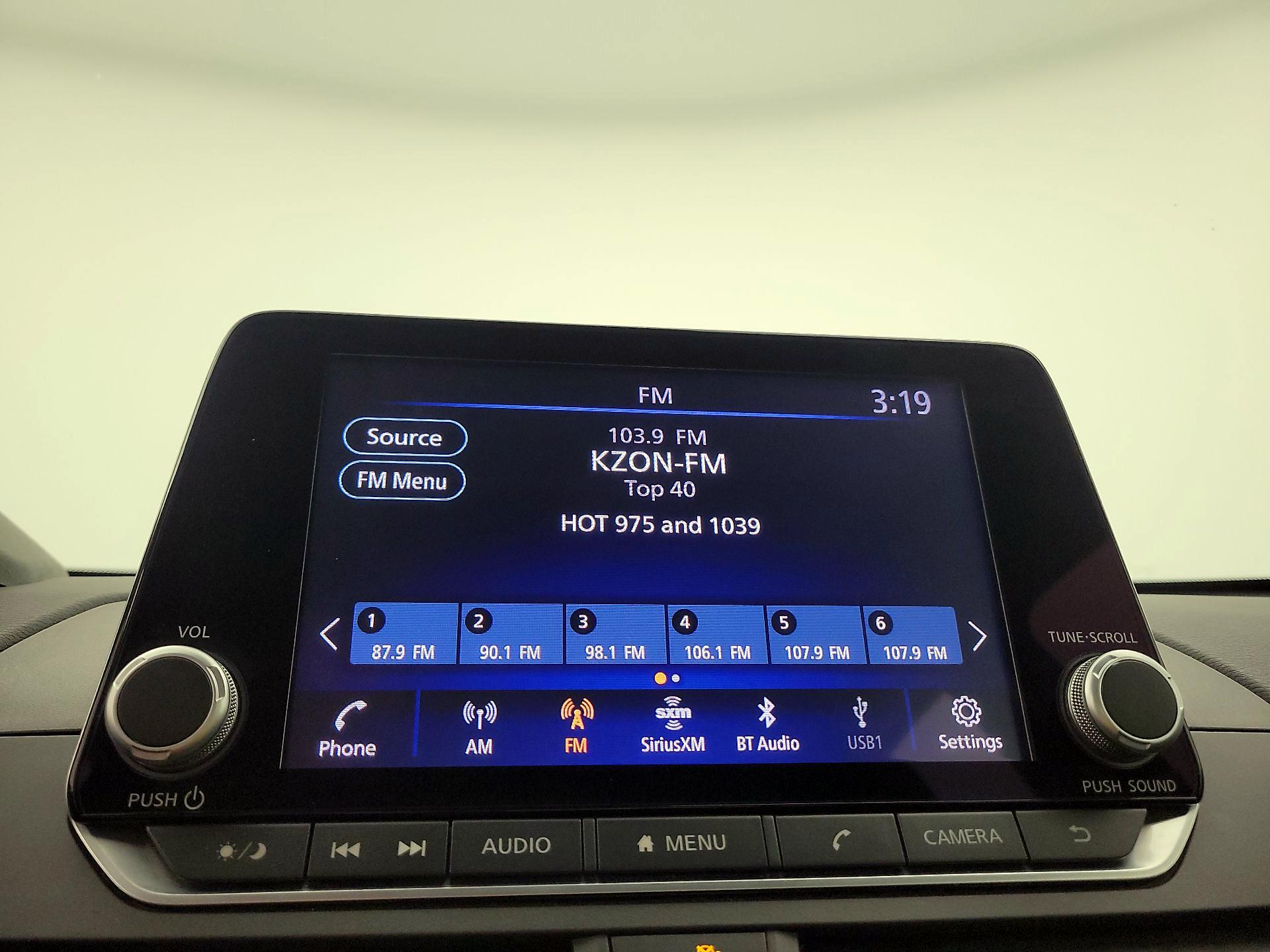 Thumbnail: 2023 Nissan Altima - 15