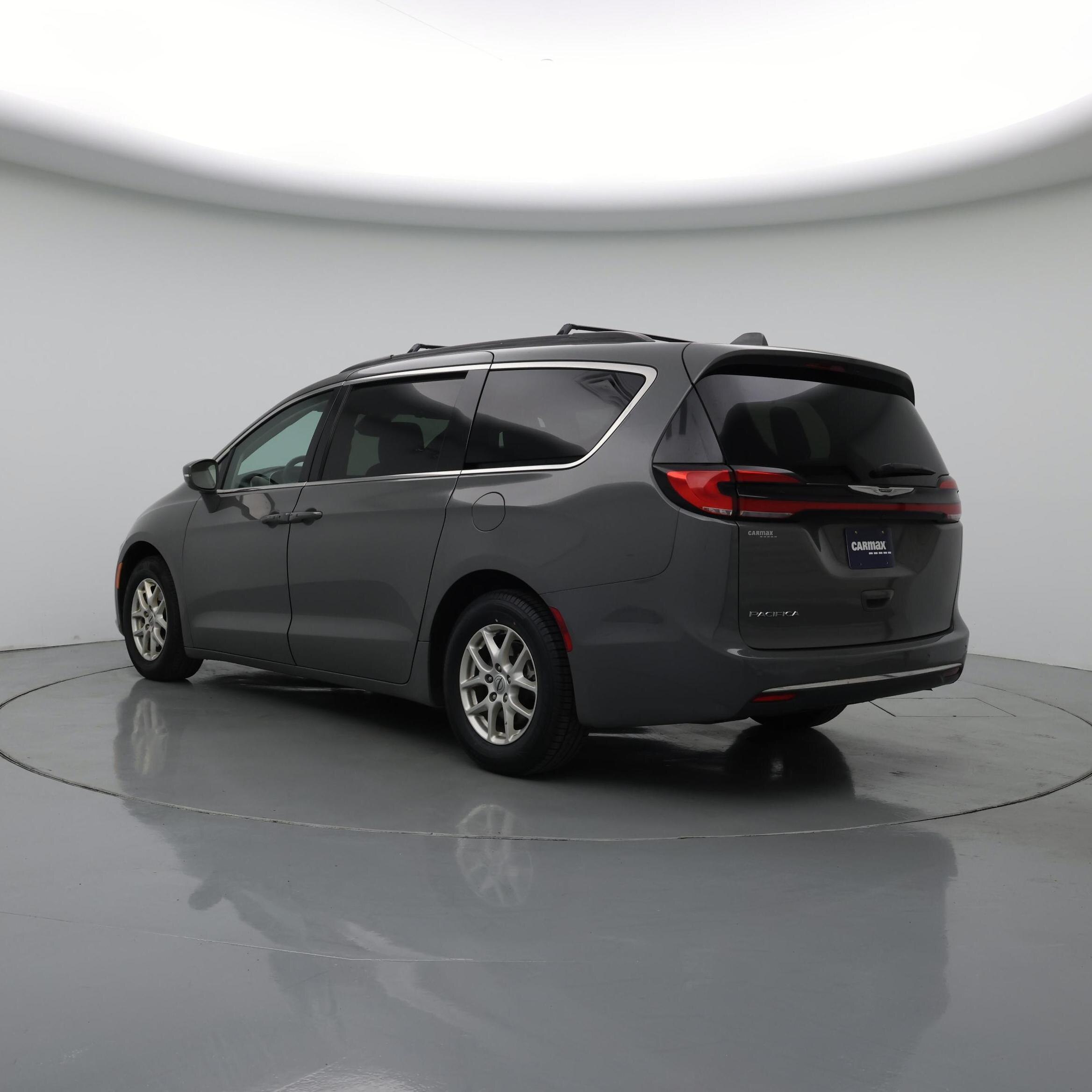 Thumbnail: 2022 Chrysler Pacifica - 2