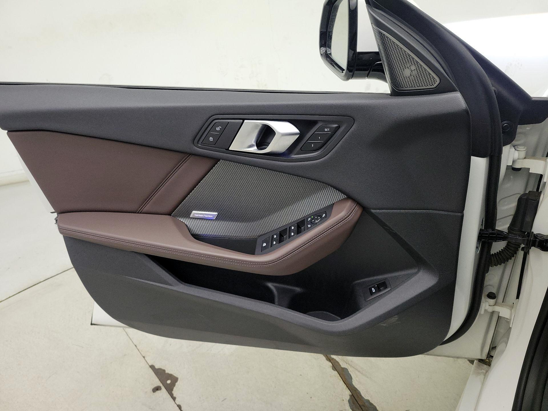 Thumbnail: 2025 BMW 2 Series - 10