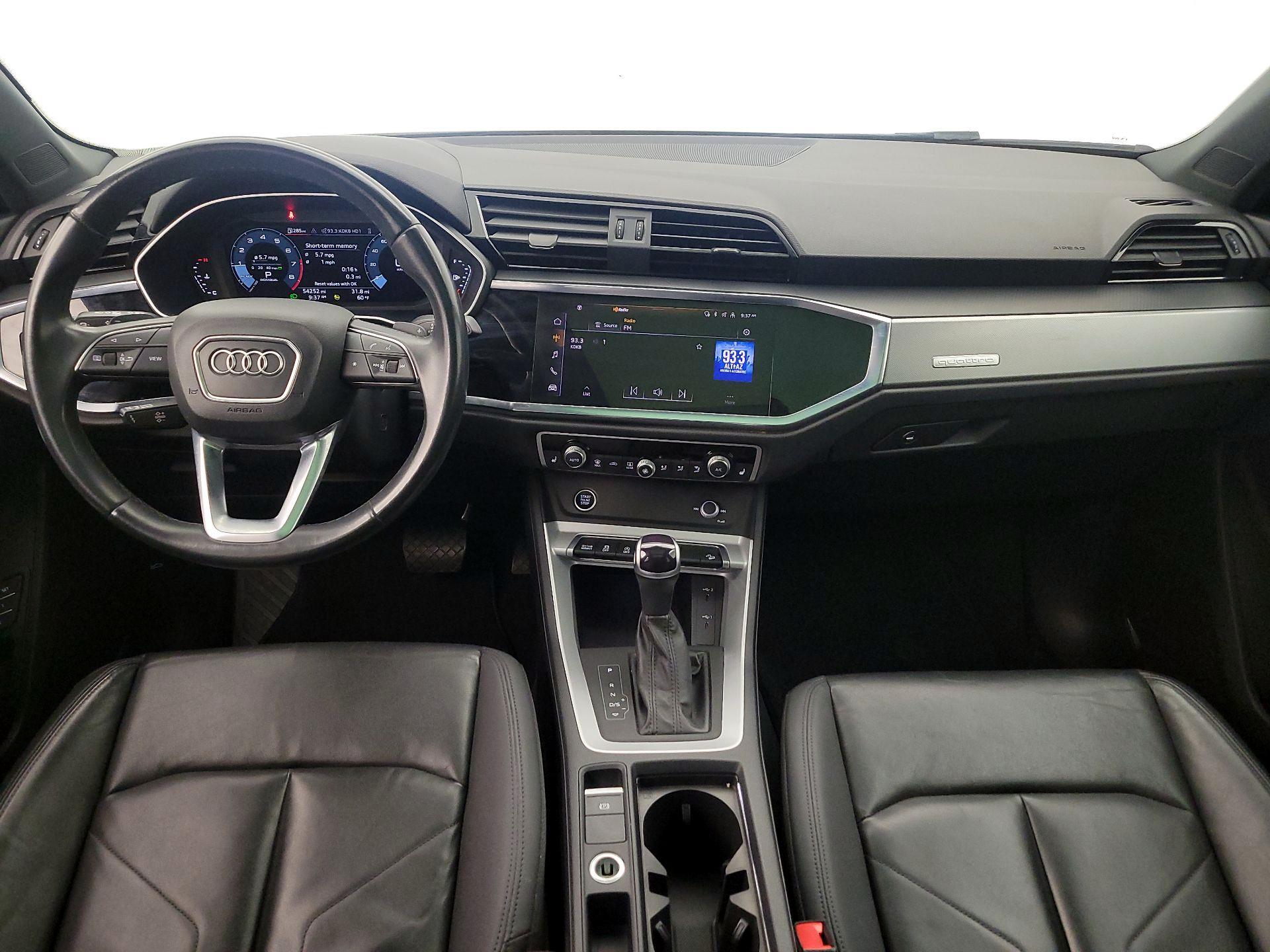 Thumbnail: 2023 Audi Q3 - 9