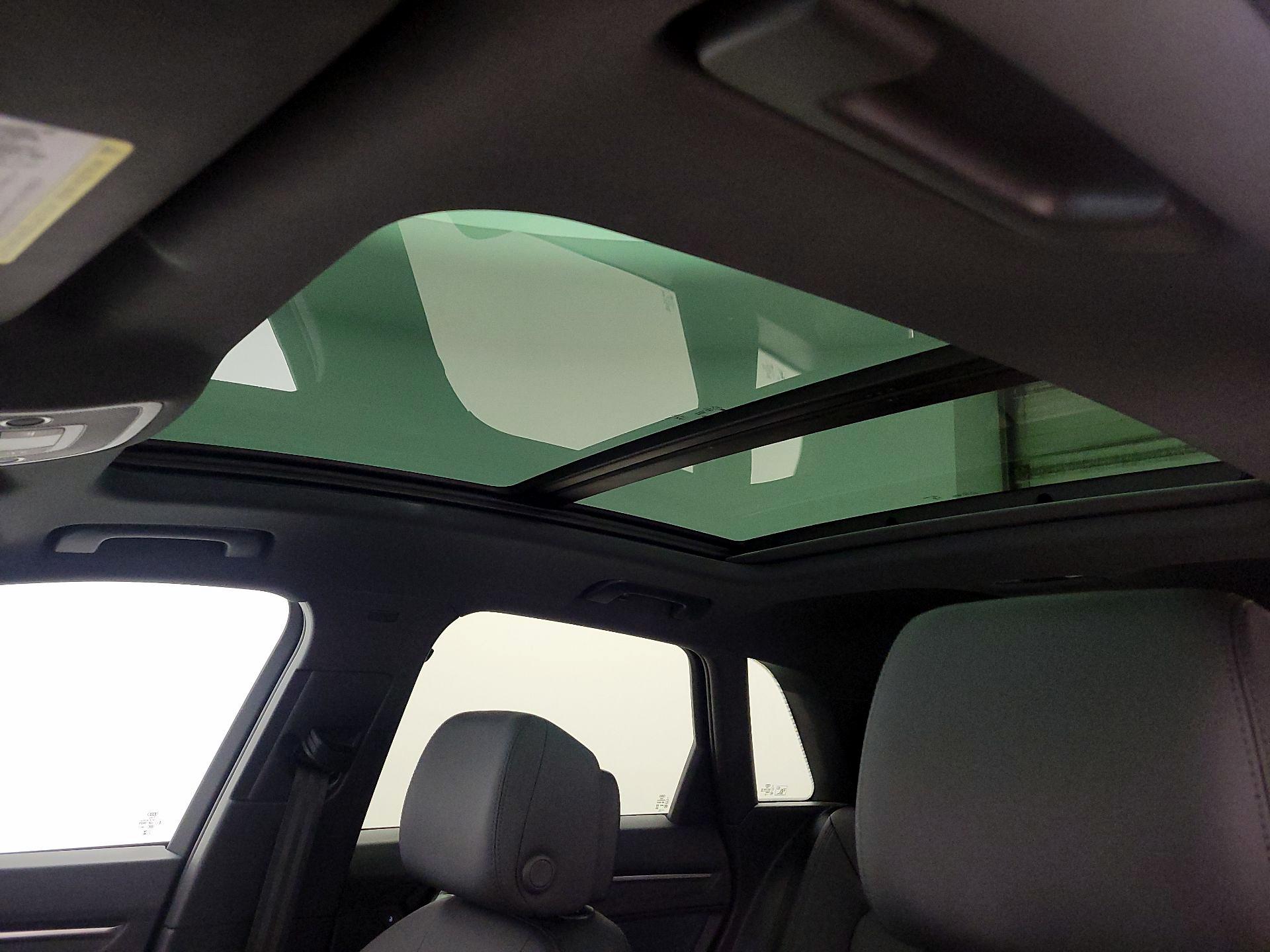 Thumbnail: 2023 Audi Q3 - 19