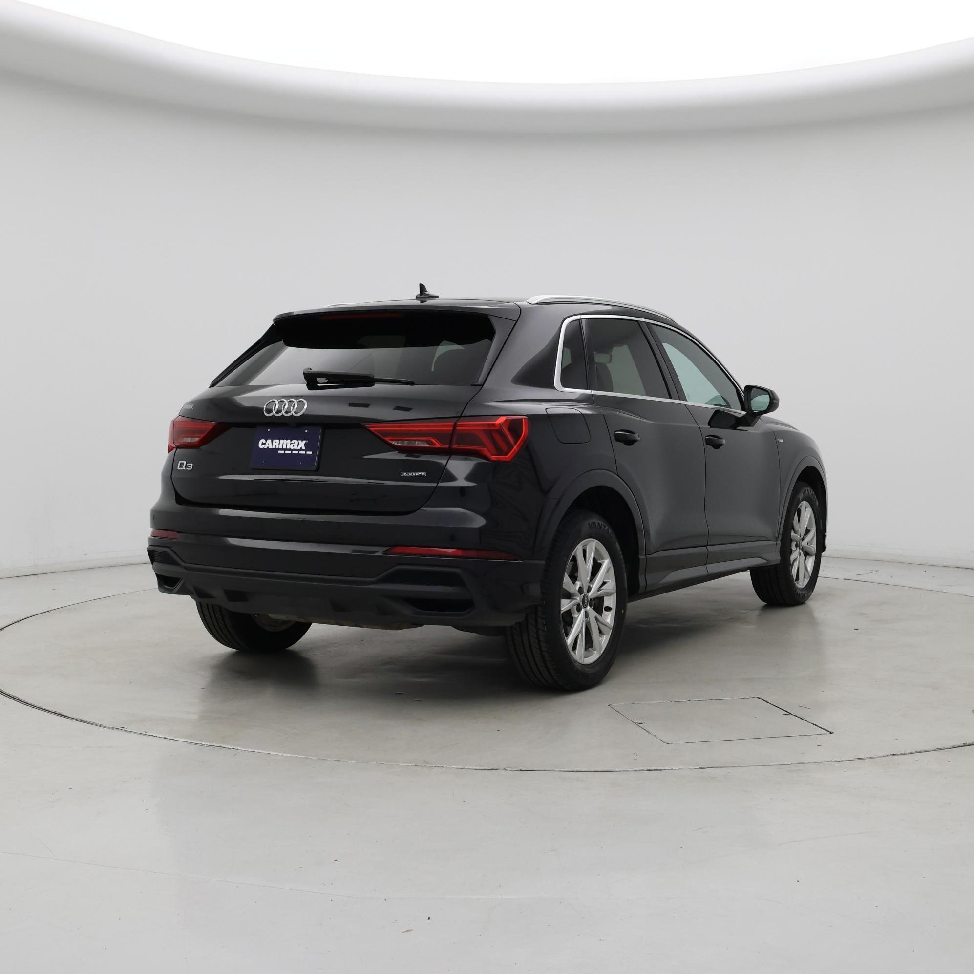 Thumbnail: 2023 Audi Q3 - 8